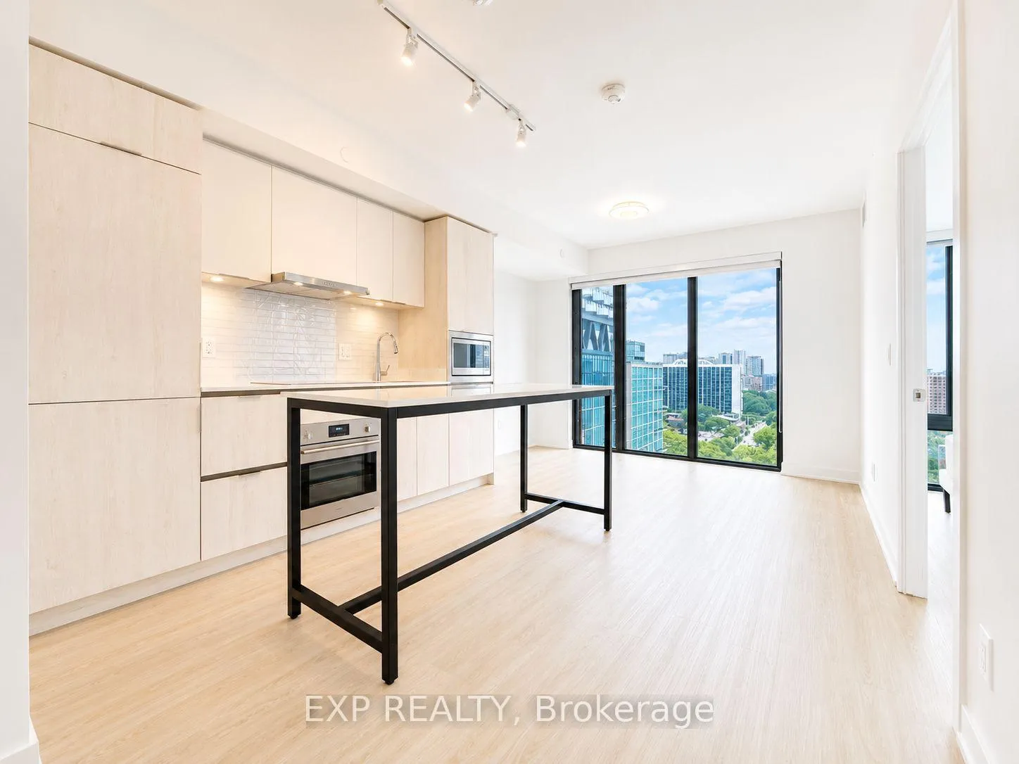 Photo 4 of Unit 1306, 47 Mutual Street, Toronto, Church-Yonge Corridor — HOMEH