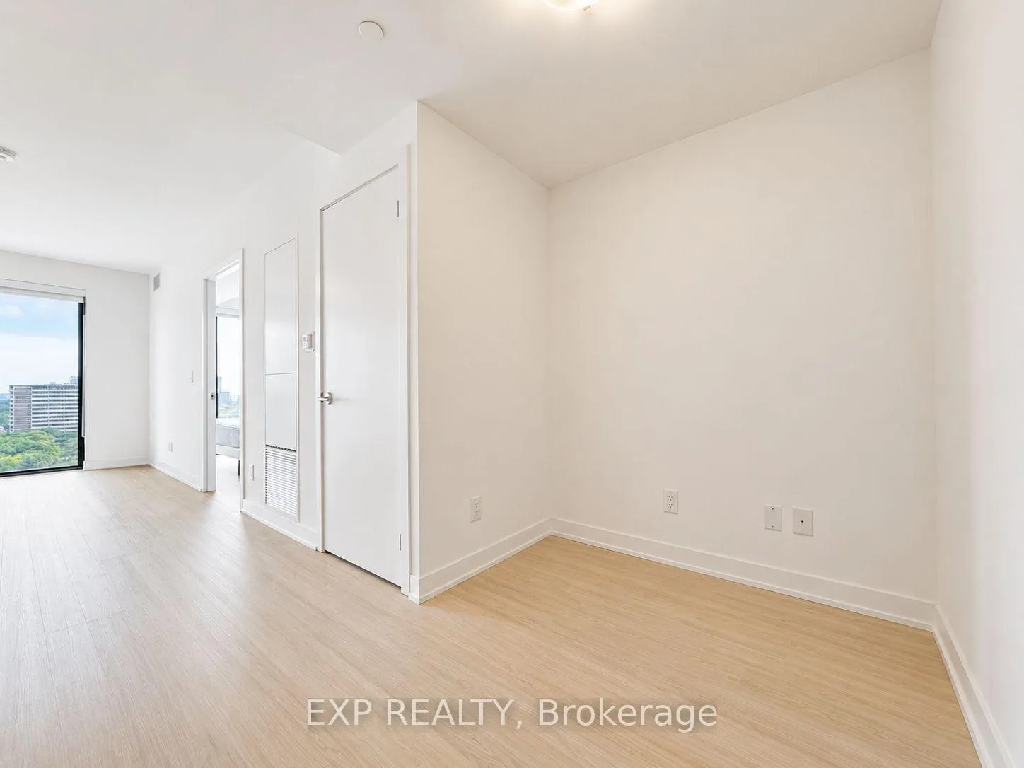 Photo 6 of Unit 1306, 47 Mutual Street, Toronto, Church-Yonge Corridor — HOMEH