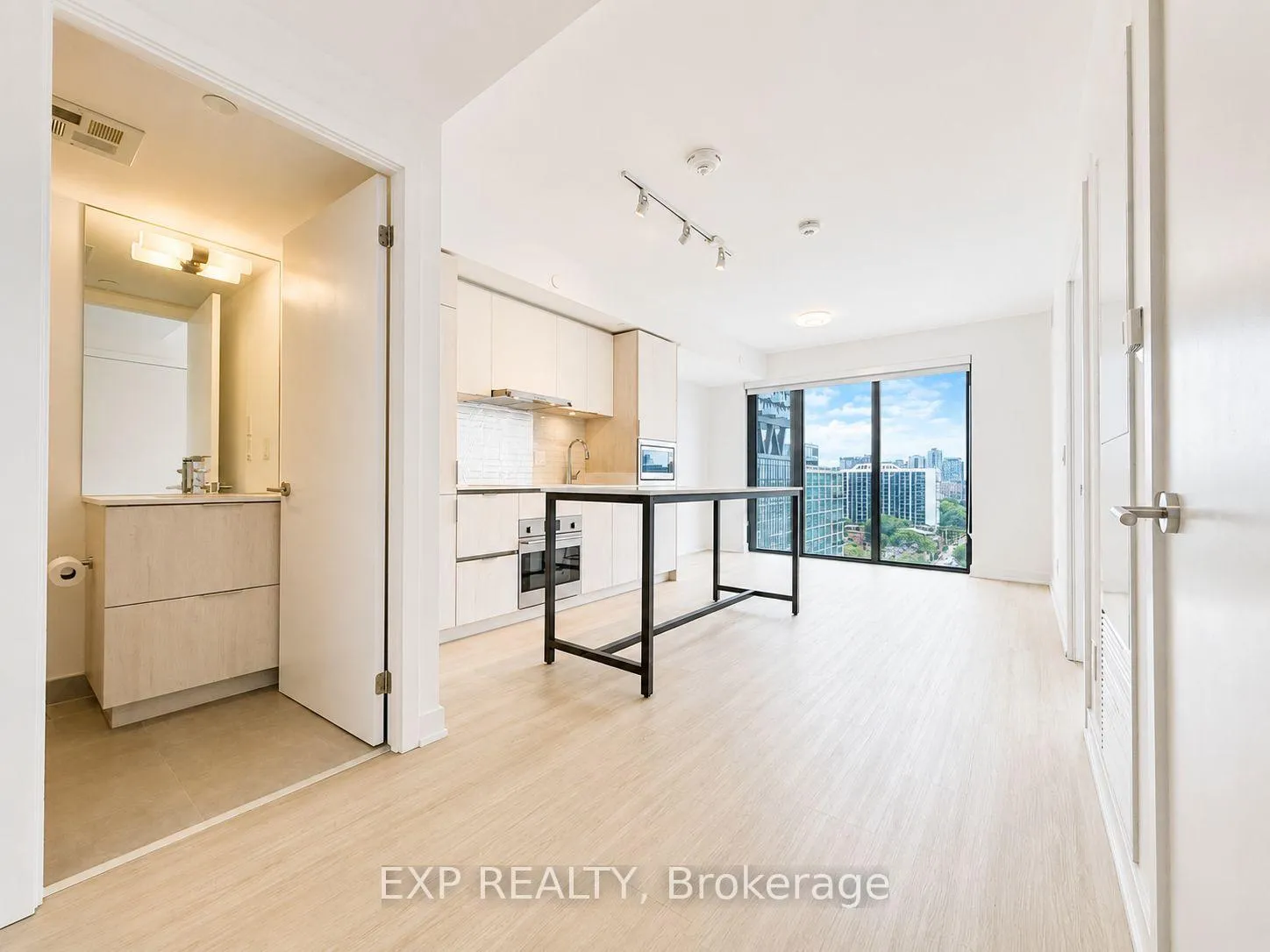 Photo 7 of Unit 1306, 47 Mutual Street, Toronto, Church-Yonge Corridor — HOMEH