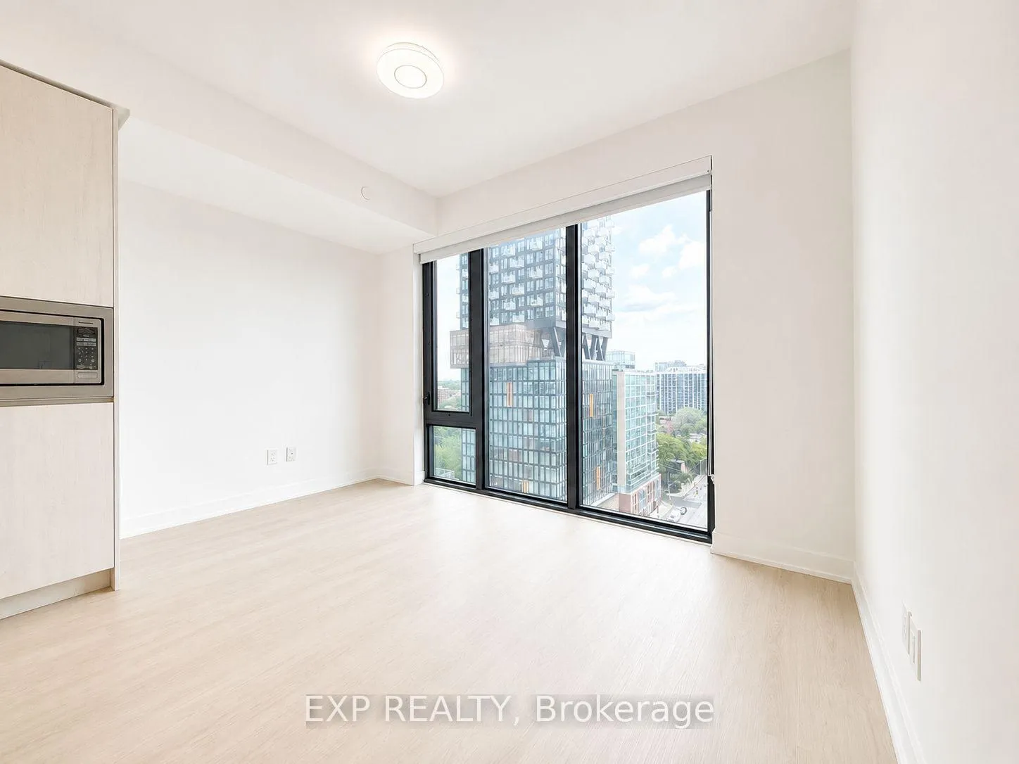 Photo 13 of Unit 1306, 47 Mutual Street, Toronto, Church-Yonge Corridor — HOMEH