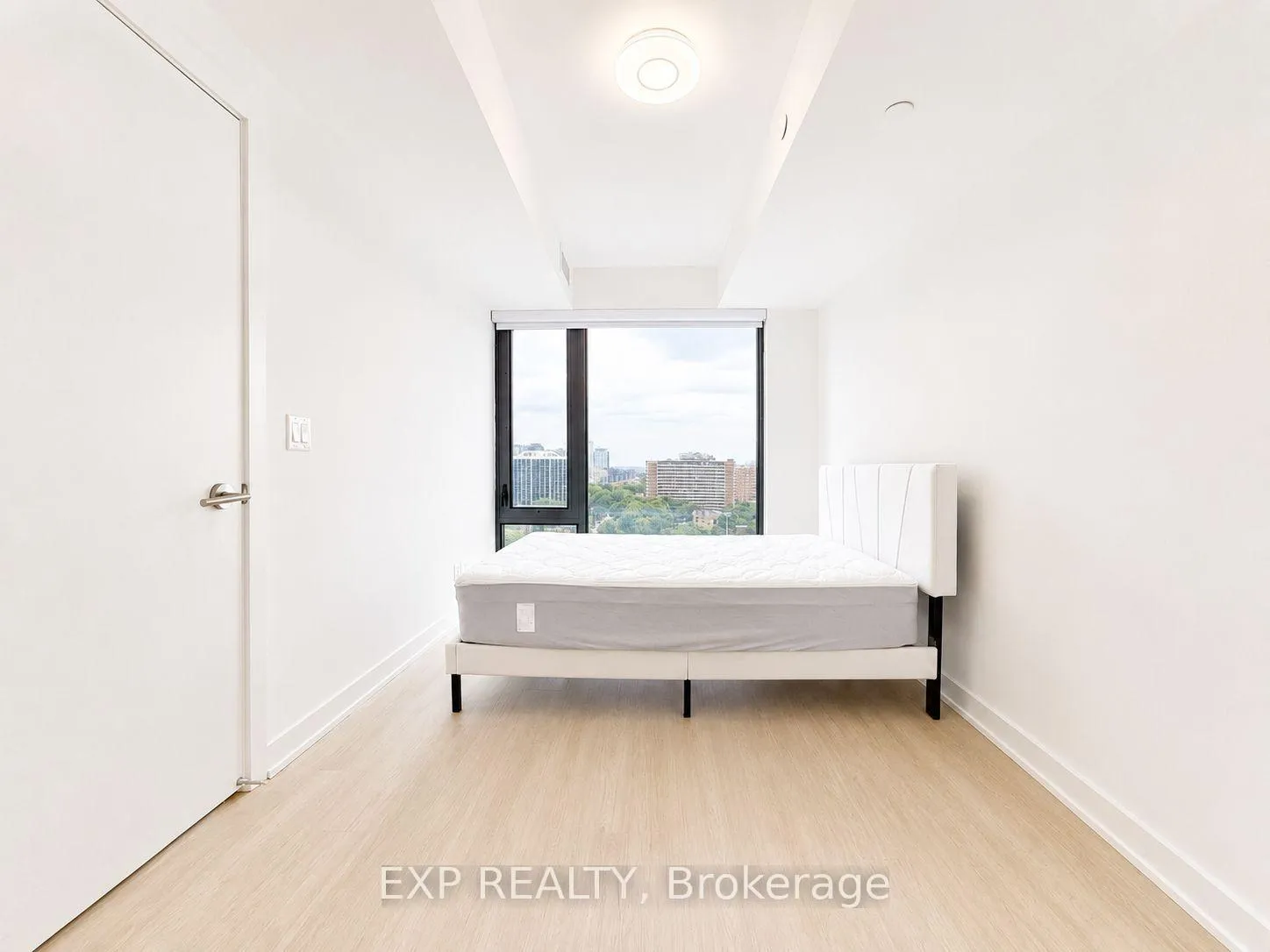Photo 15 of Unit 1306, 47 Mutual Street, Toronto, Church-Yonge Corridor — HOMEH