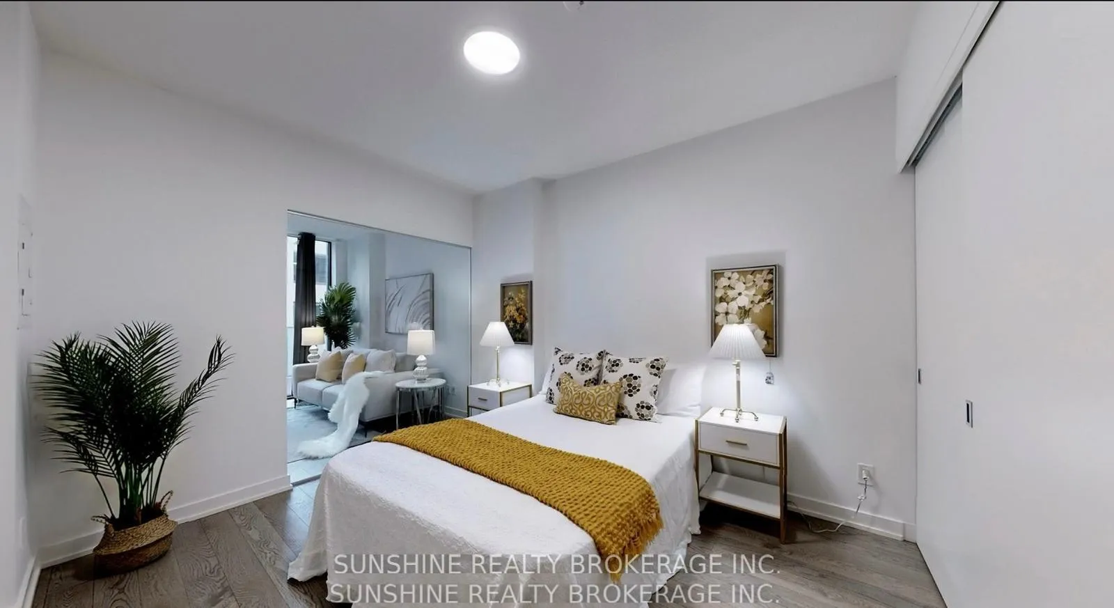 Photo 13 of Unit 422, 25 Richmond Street E, Toronto, Church-Yonge Corridor — HOMEH