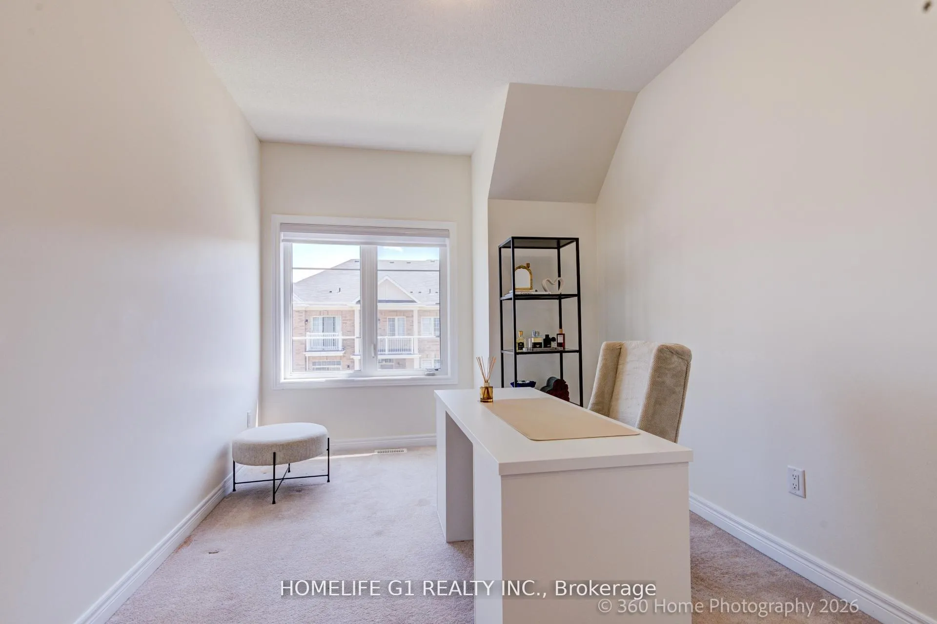 Photo 15 of 98 Fruitvale Circle, Brampton, Northwest Brampton — HOMEH