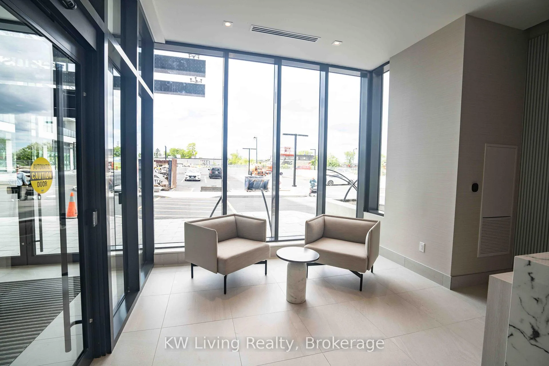 Photo 4 of Unit 512, 20 Deans Drive, Scarborough, Clairlea-Birchmount — HOMEH