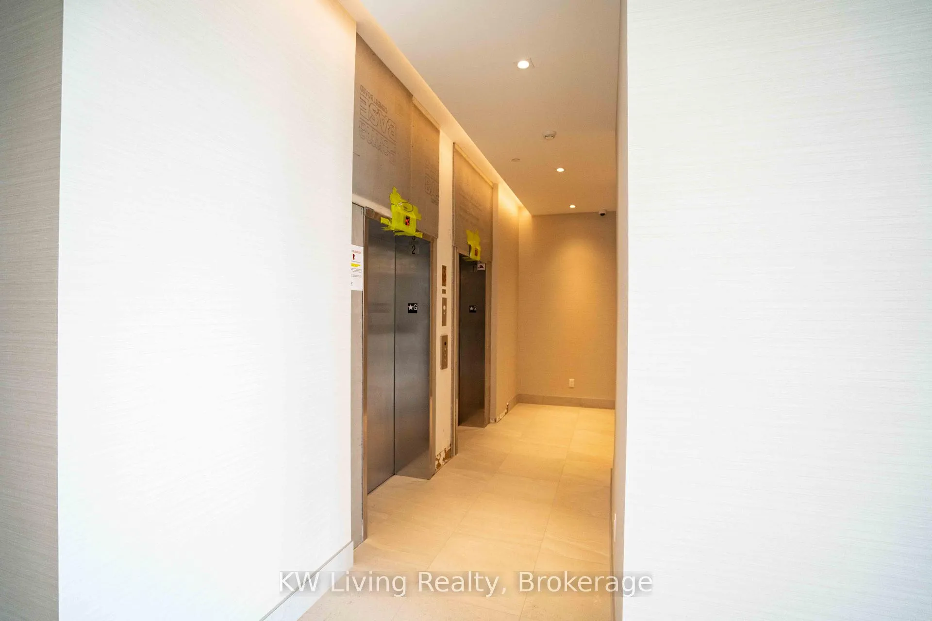 Photo 5 of Unit 512, 20 Deans Drive, Scarborough, Clairlea-Birchmount — HOMEH