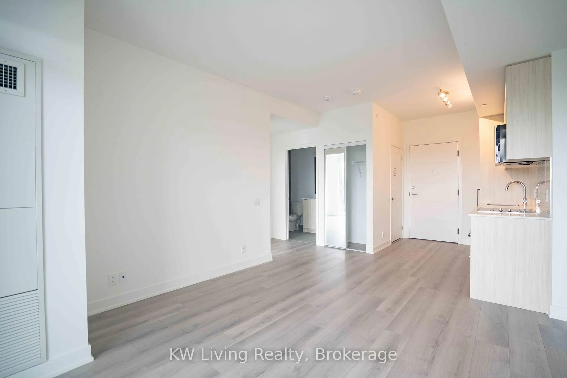 Photo 9 of Unit 512, 20 Deans Drive, Scarborough, Clairlea-Birchmount — HOMEH
