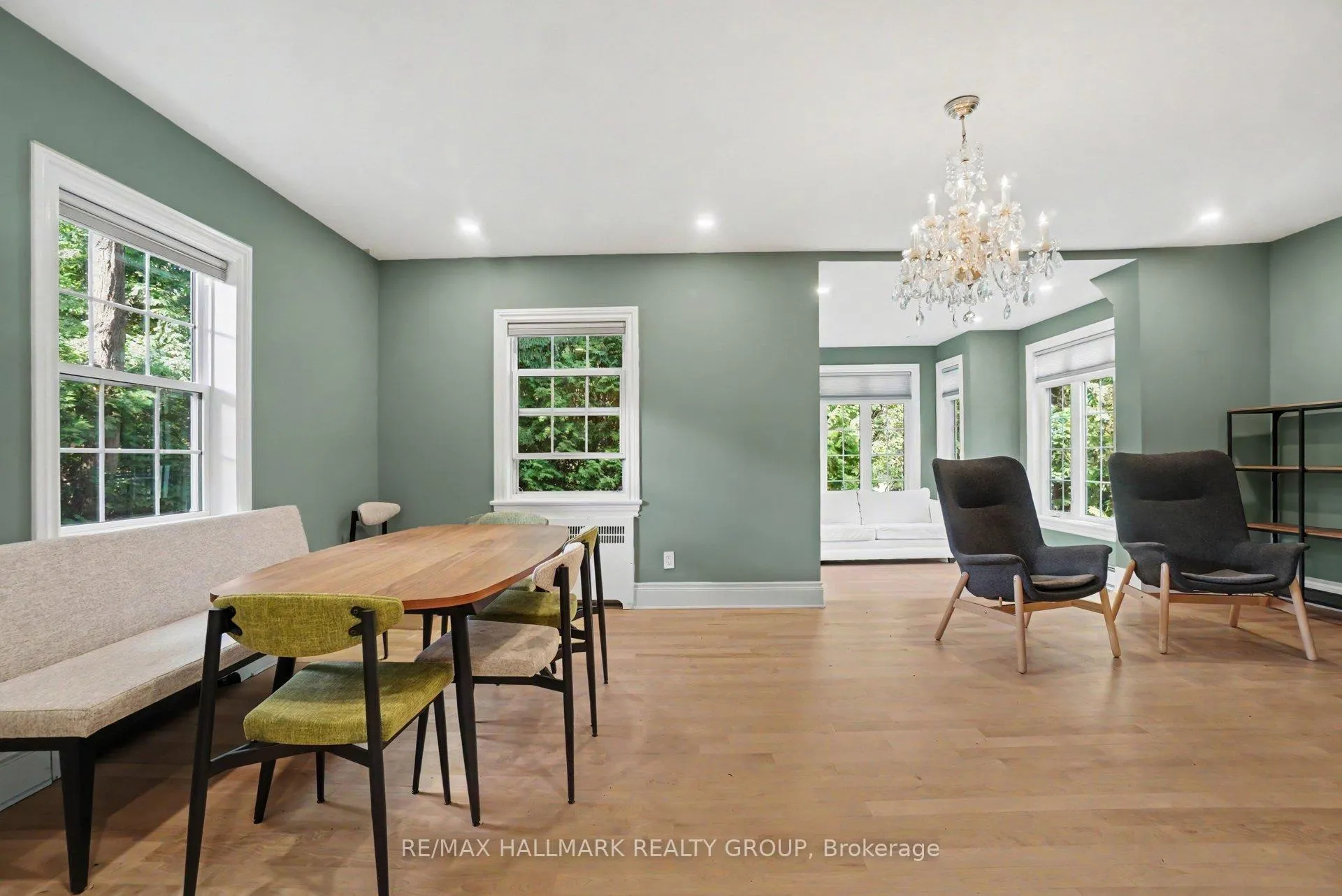 Photo 4 of 171 Minto Place, Ottawa, Rockcliffe — HOMEH