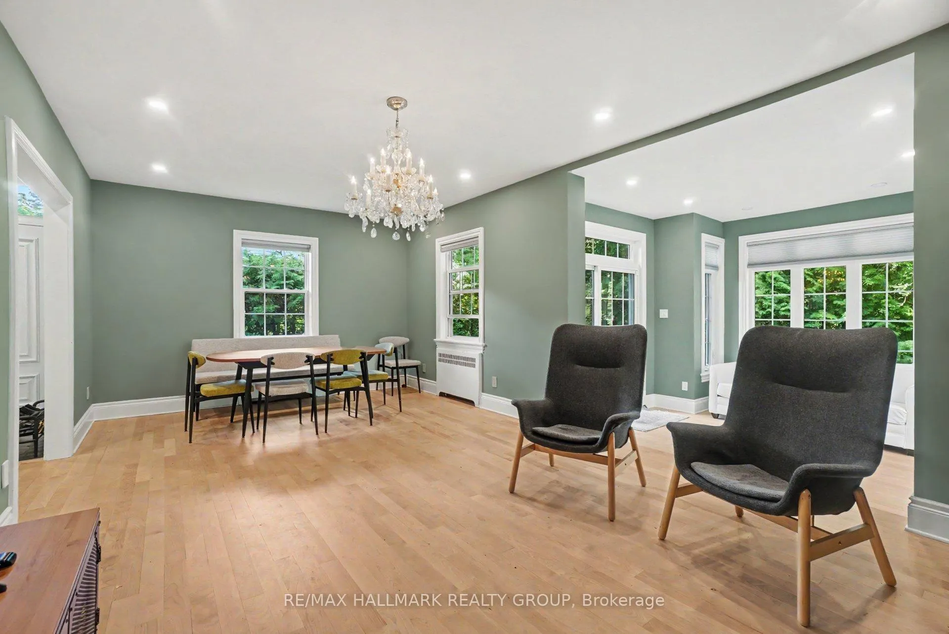Photo 5 of 171 Minto Place, Ottawa, Rockcliffe — HOMEH