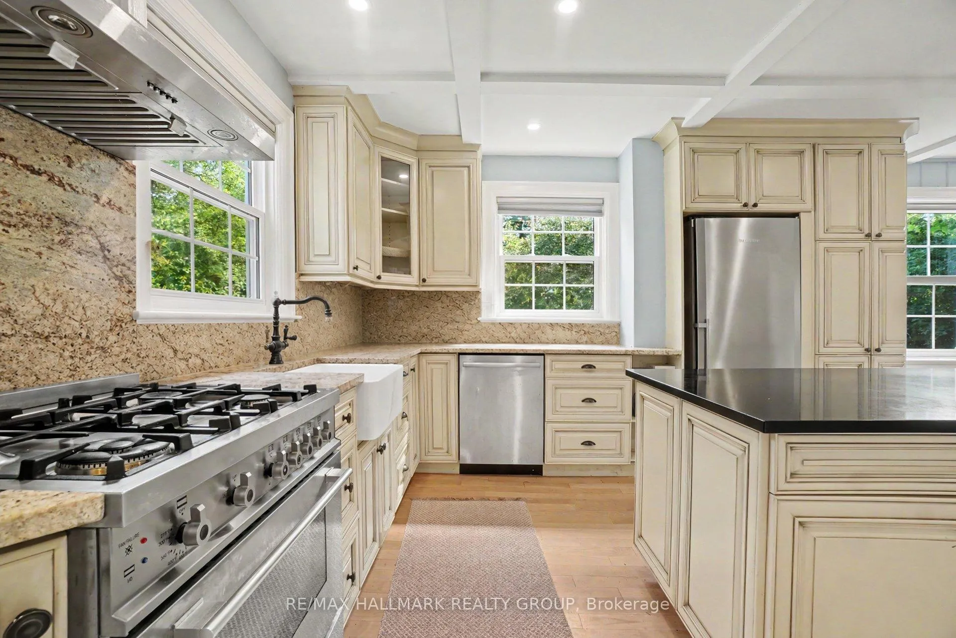 Photo 7 of 171 Minto Place, Ottawa, Rockcliffe — HOMEH