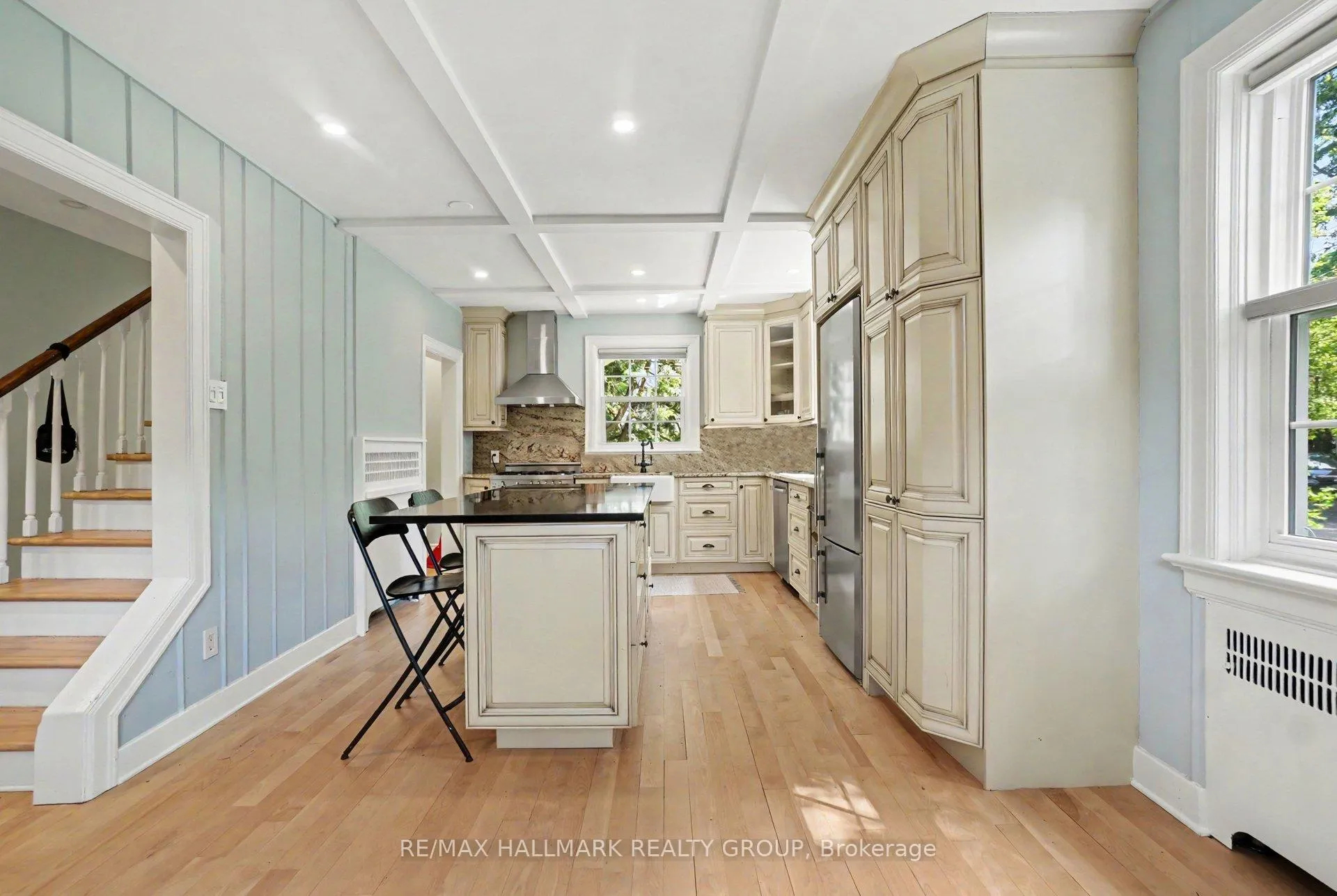 Photo 8 of 171 Minto Place, Ottawa, Rockcliffe — HOMEH