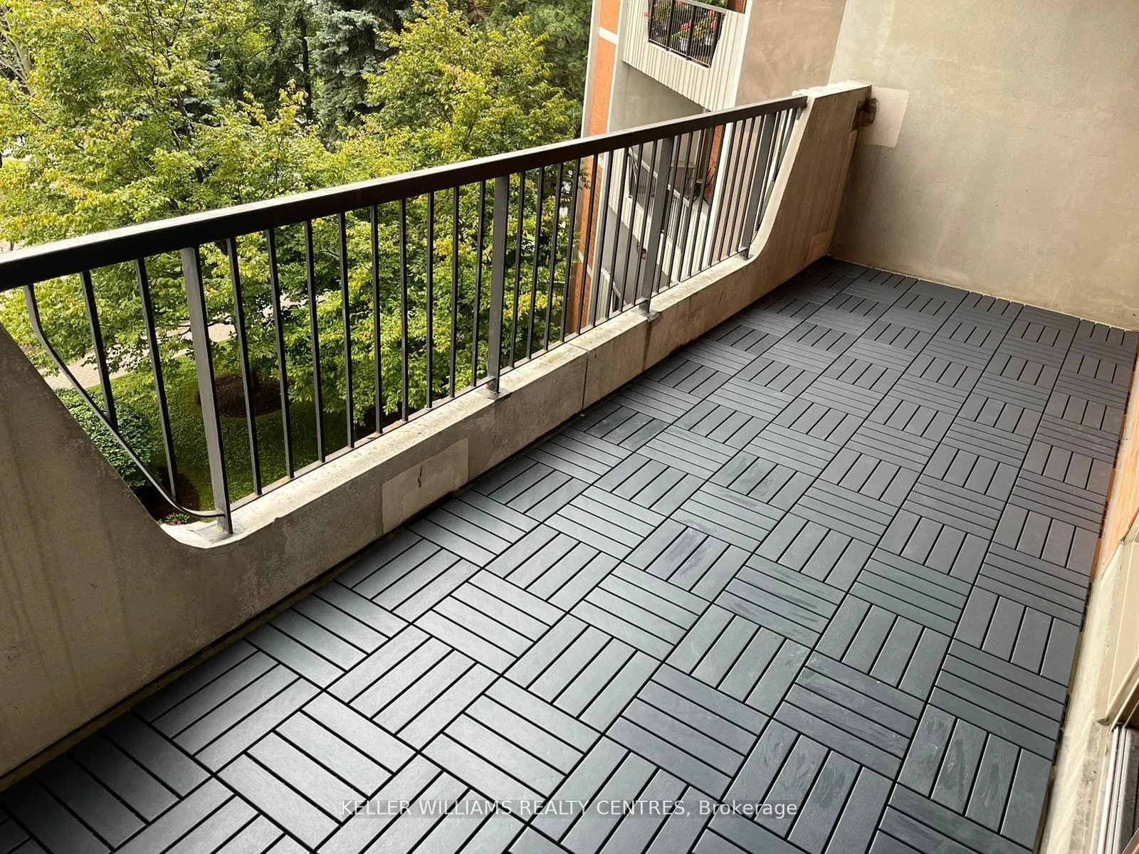 Photo 13 of Unit 407, 7811 Yonge Street, Markham, Thornhill — HOMEH