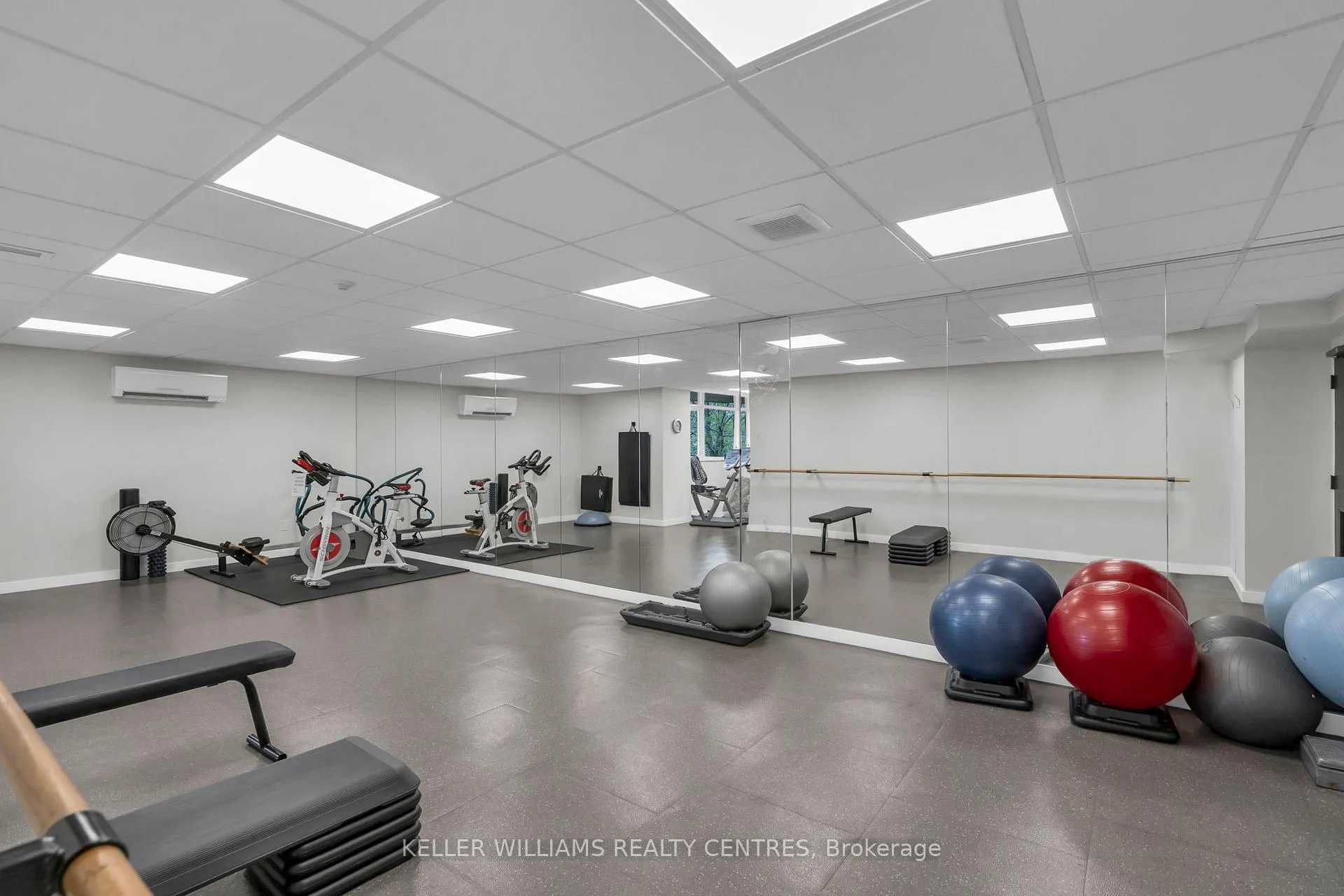 Photo 18 of Unit 407, 7811 Yonge Street, Markham, Thornhill — HOMEH