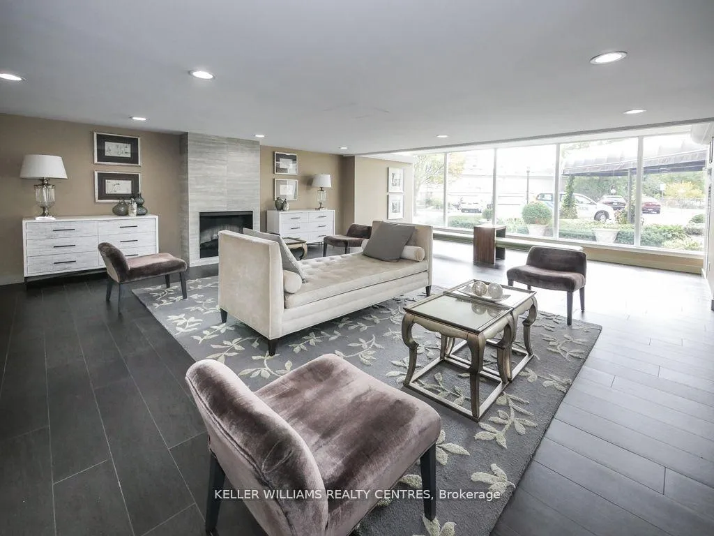 Photo 21 of Unit 407, 7811 Yonge Street, Markham, Thornhill — HOMEH