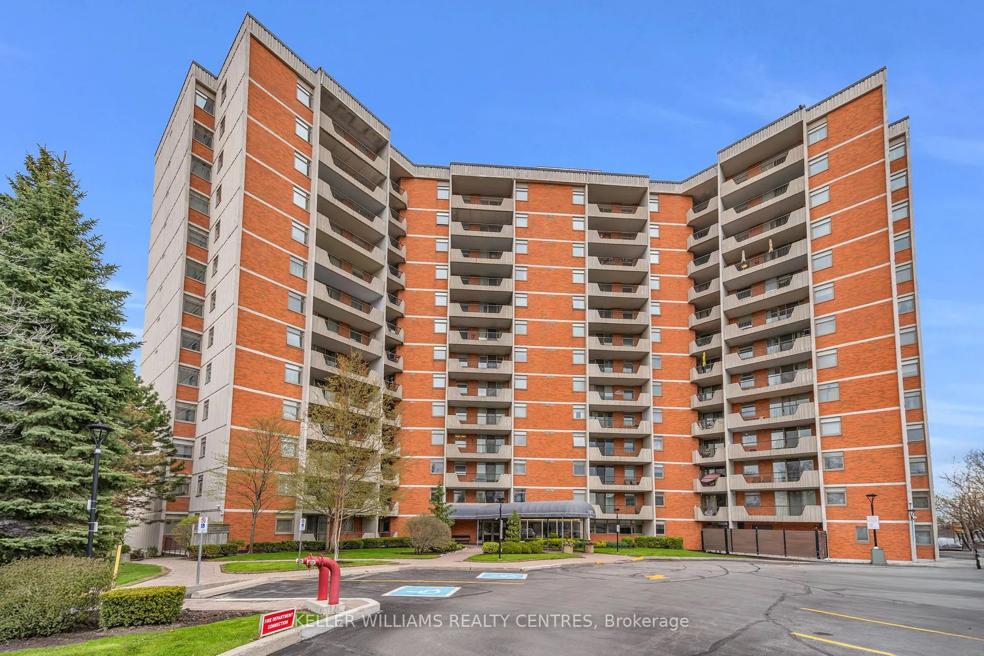 Photo 24 of Unit 407, 7811 Yonge Street, Markham, Thornhill — HOMEH
