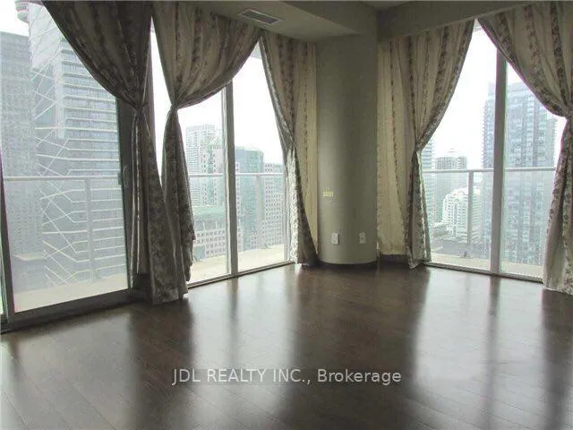Photo 2 of Unit 2903, 126 Simcoe Street, Toronto, Waterfront Communities — HOMEH