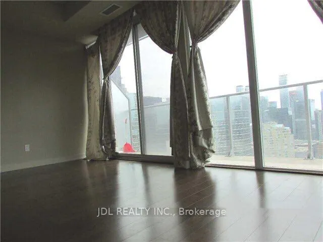 Photo 3 of Unit 2903, 126 Simcoe Street, Toronto, Waterfront Communities — HOMEH