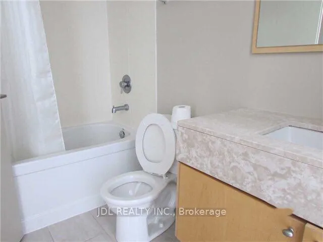 Photo 6 of Unit 2903, 126 Simcoe Street, Toronto, Waterfront Communities — HOMEH