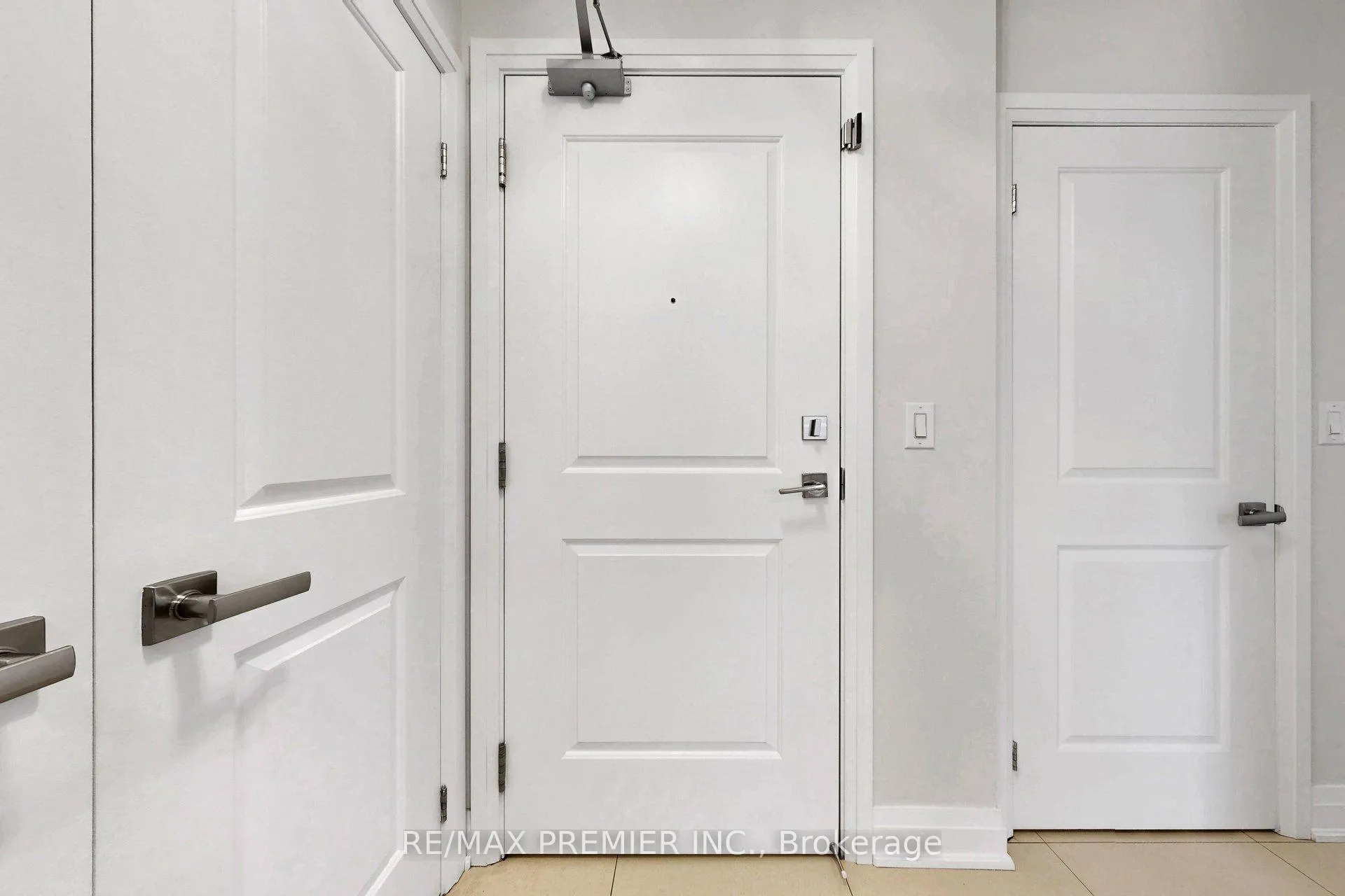 Photo 4 of Unit 604, 24 Woodstream Boulevard, Vaughan, Vaughan Grove — HOMEH