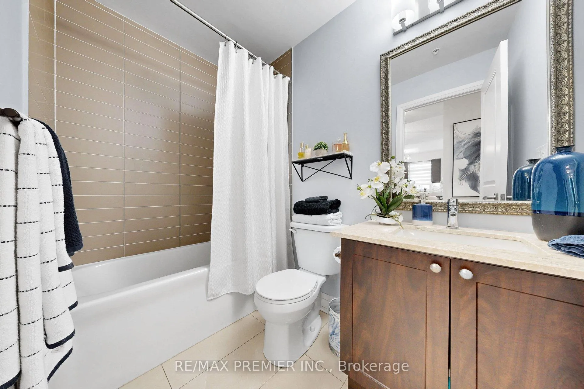 Photo 8 of Unit 604, 24 Woodstream Boulevard, Vaughan, Vaughan Grove — HOMEH