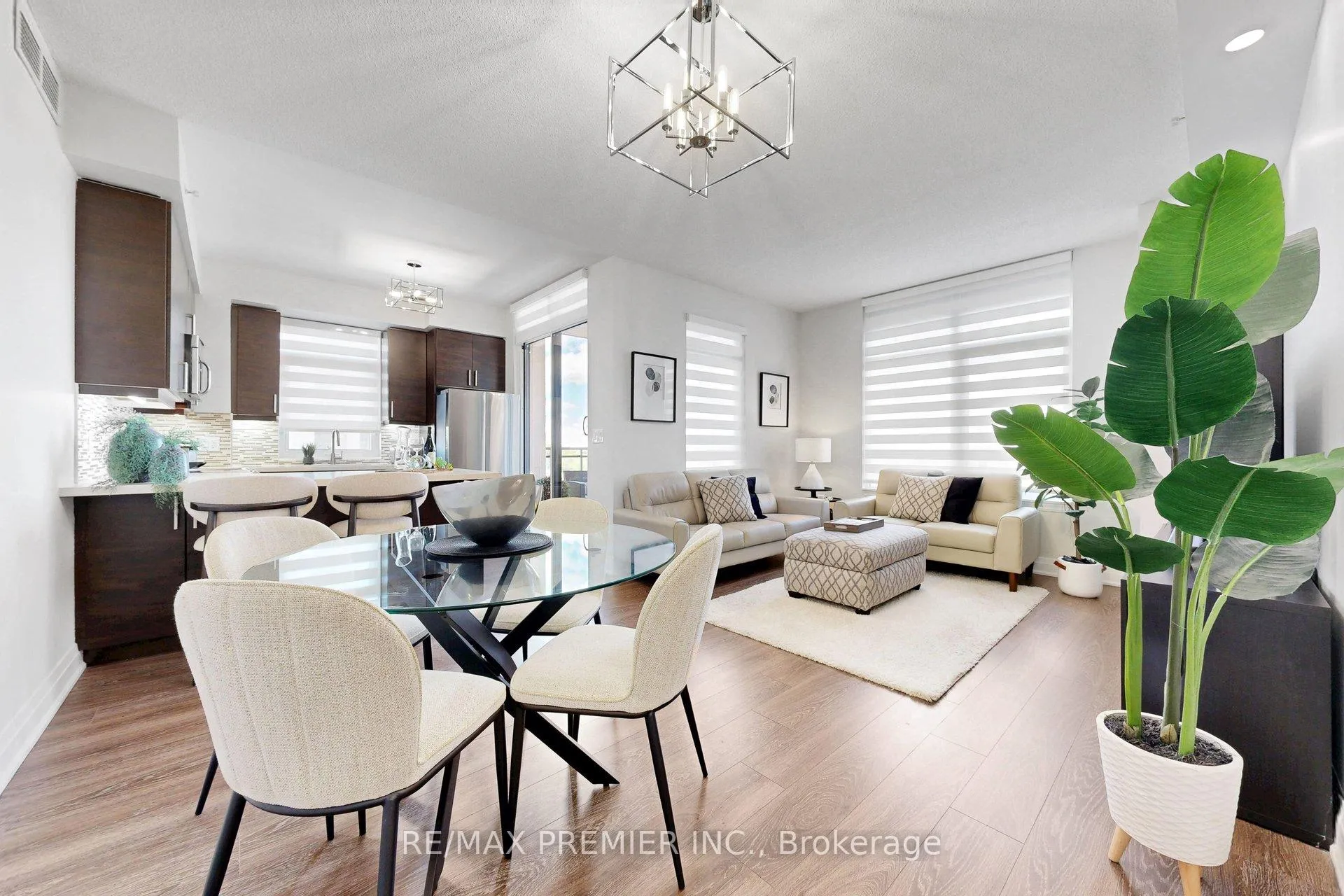 Photo 10 of Unit 604, 24 Woodstream Boulevard, Vaughan, Vaughan Grove — HOMEH