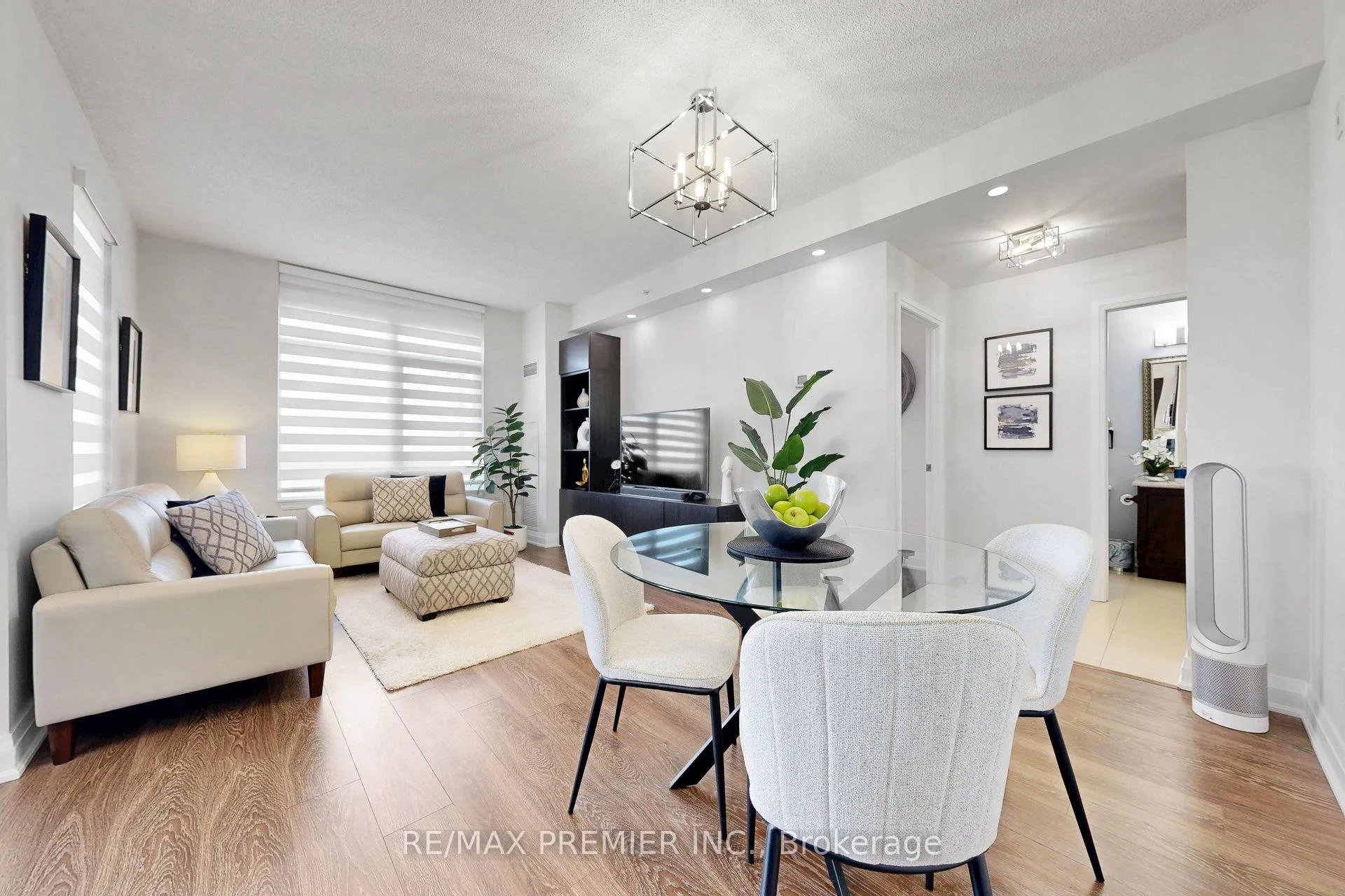 Photo 11 of Unit 604, 24 Woodstream Boulevard, Vaughan, Vaughan Grove — HOMEH