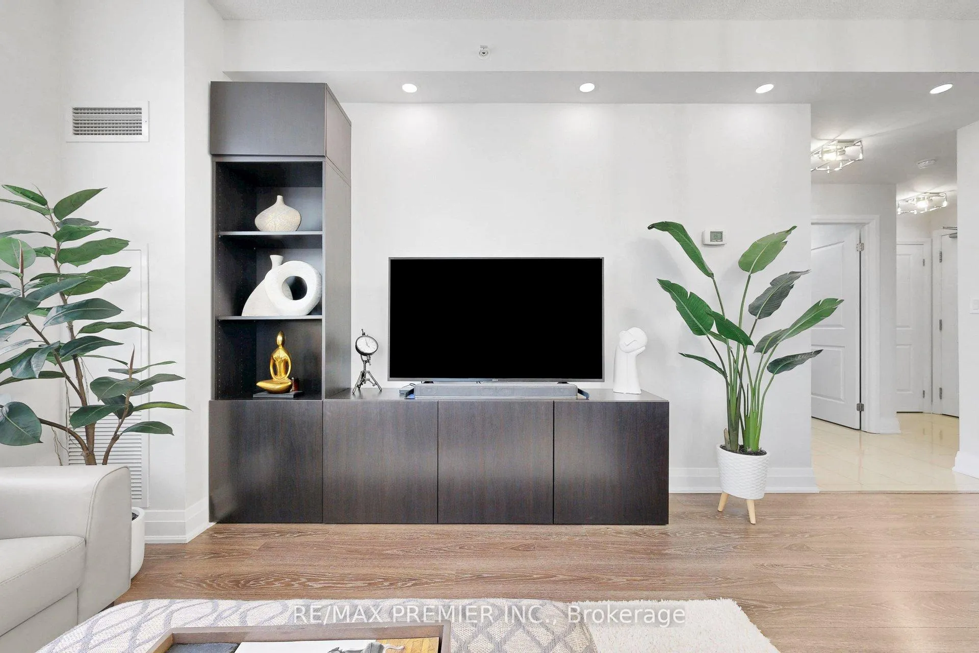 Photo 14 of Unit 604, 24 Woodstream Boulevard, Vaughan, Vaughan Grove — HOMEH