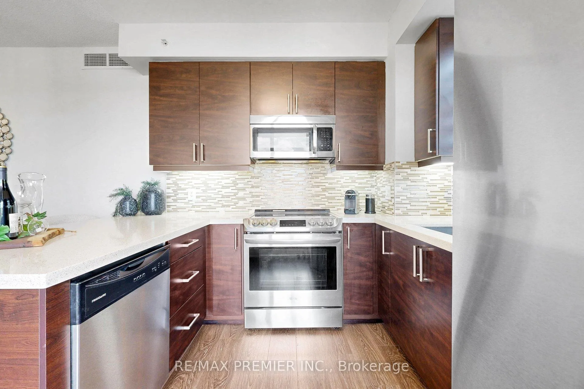 Photo 21 of Unit 604, 24 Woodstream Boulevard, Vaughan, Vaughan Grove — HOMEH