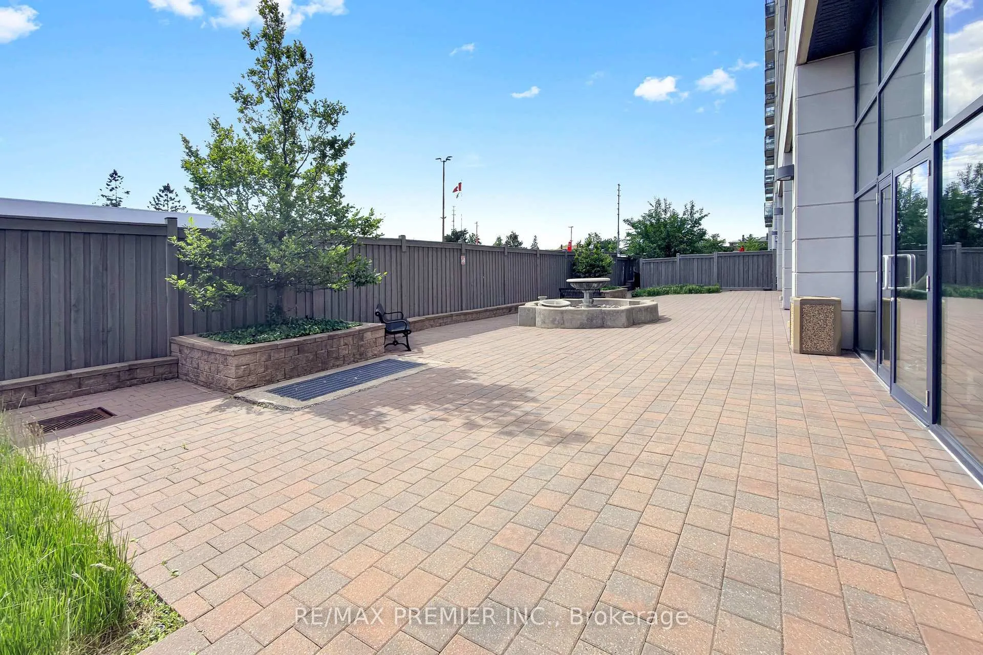 Photo 41 of Unit 604, 24 Woodstream Boulevard, Vaughan, Vaughan Grove — HOMEH
