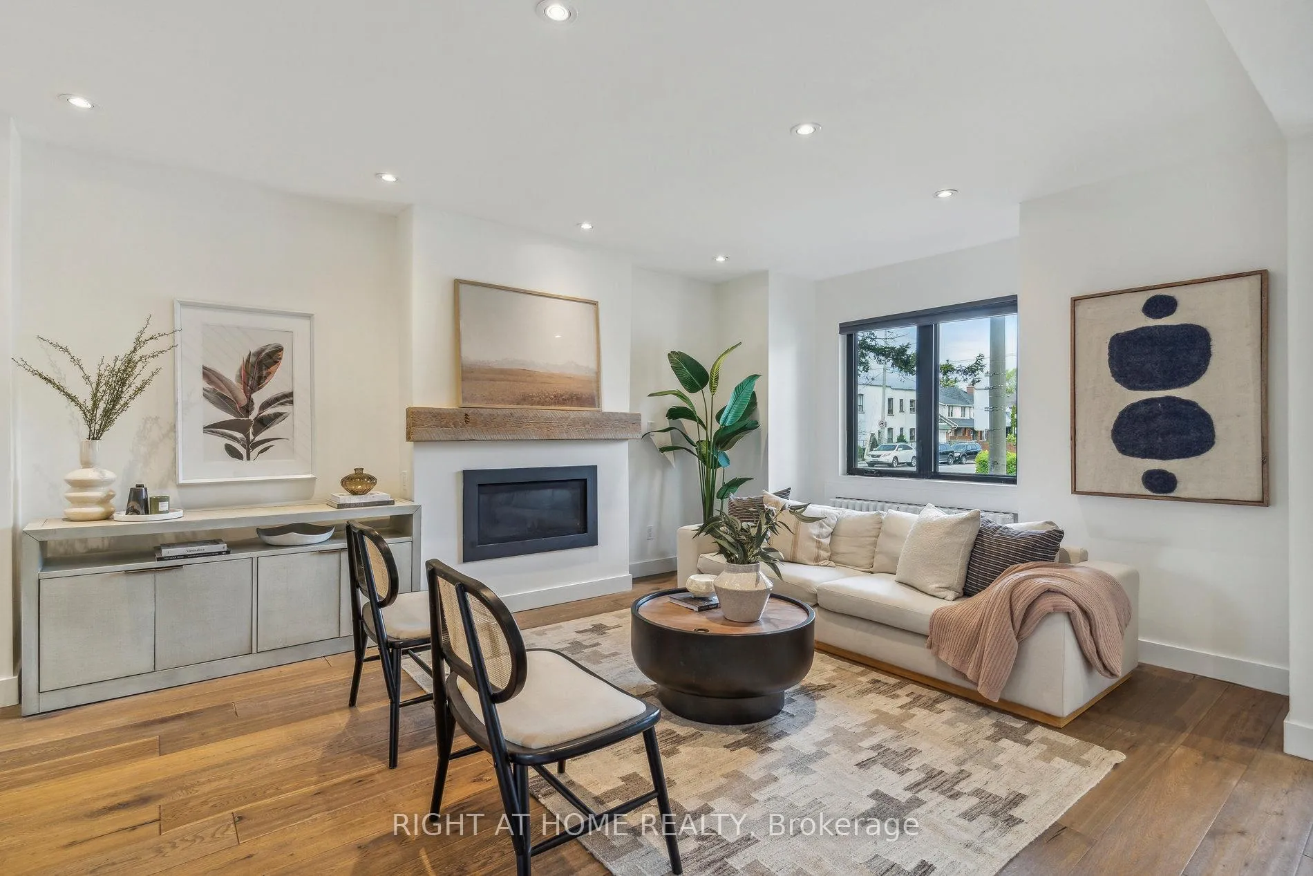 Photo 7 of 141 O'Connor Drive, Toronto, East York — HOMEH