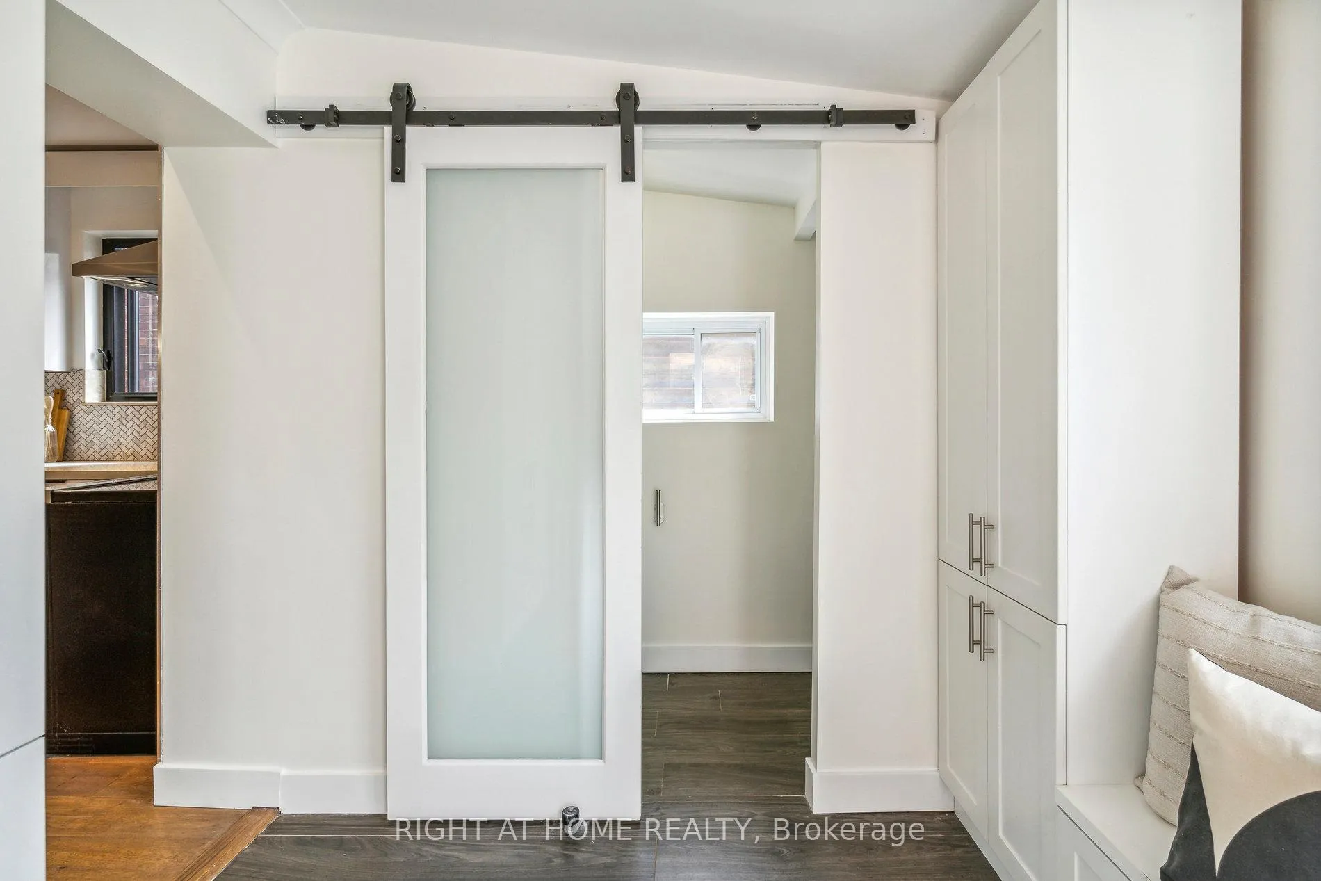 Photo 21 of 141 O'Connor Drive, Toronto, East York — HOMEH
