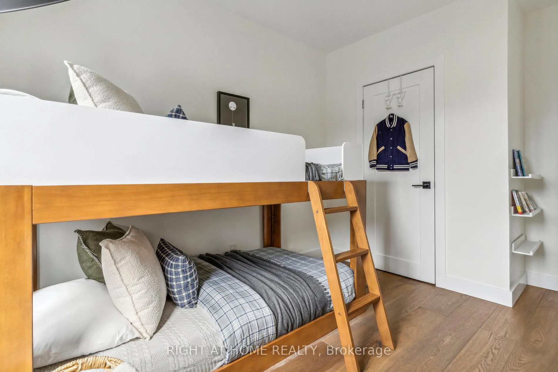 Photo 28 of 141 O'Connor Drive, Toronto, East York — HOMEH