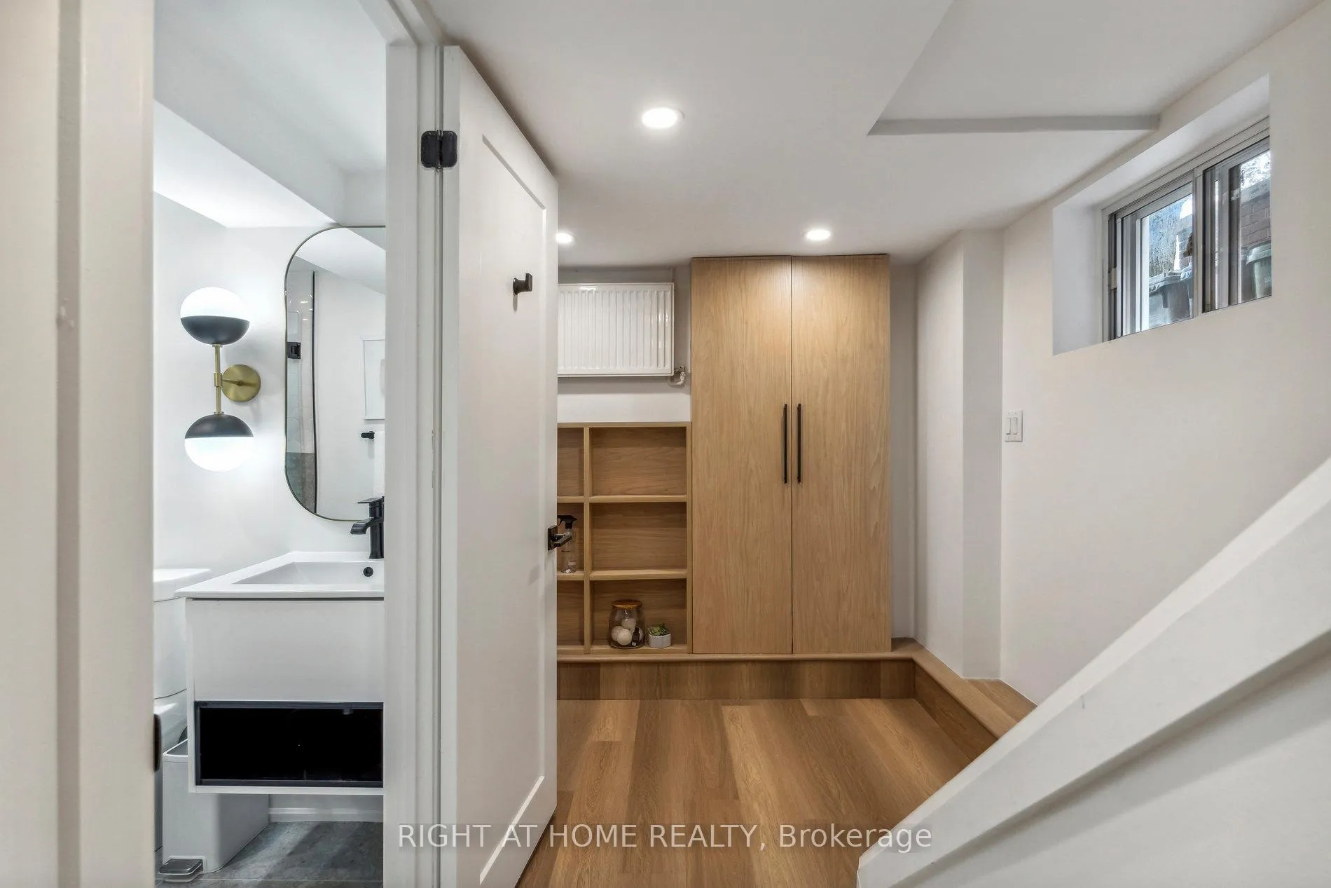 Photo 31 of 141 O'Connor Drive, Toronto, East York — HOMEH
