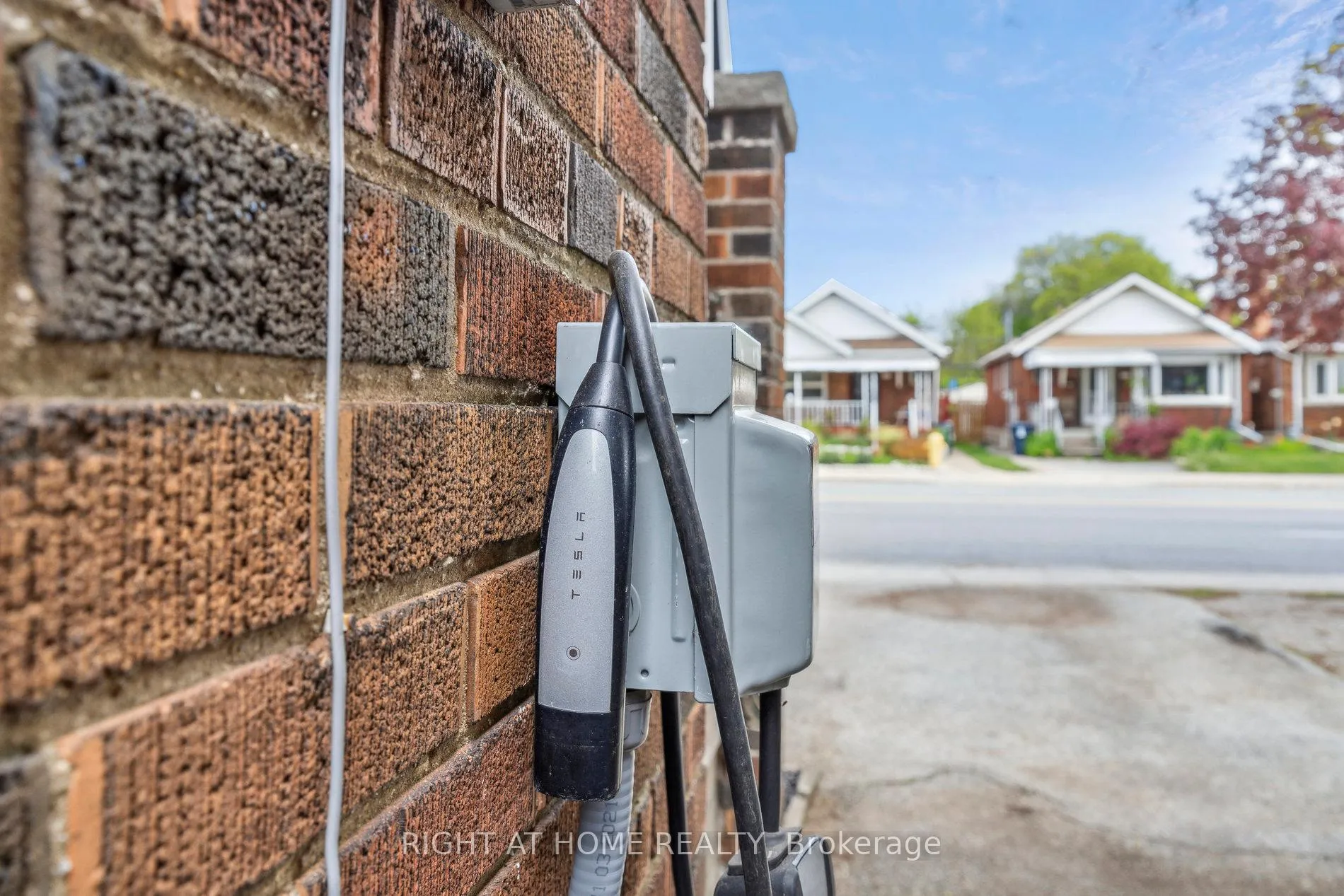 Photo 43 of 141 O'Connor Drive, Toronto, East York — HOMEH