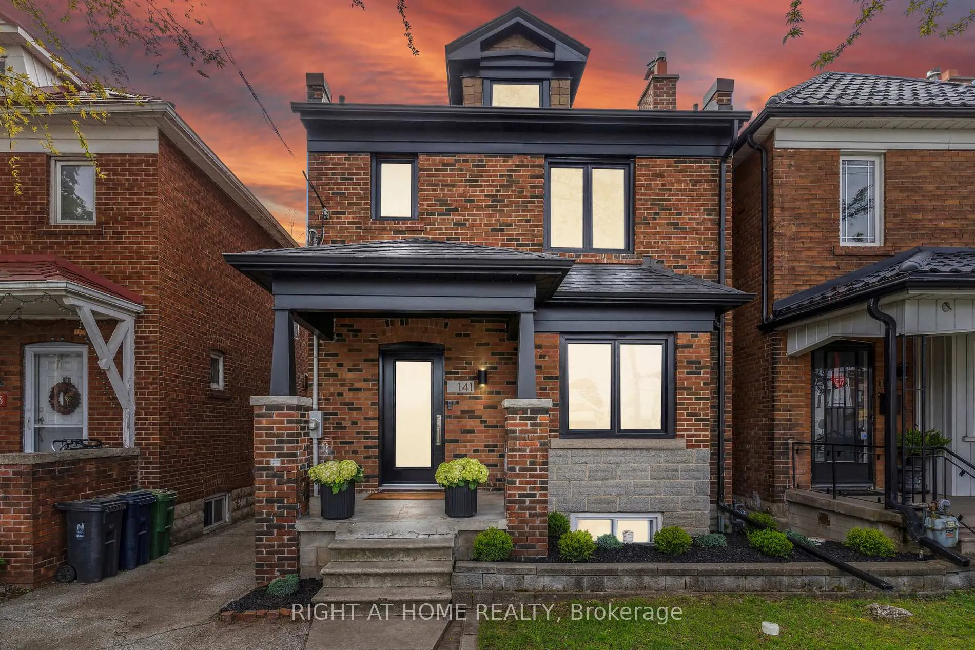 Photo 44 of 141 O'Connor Drive, Toronto, East York — HOMEH