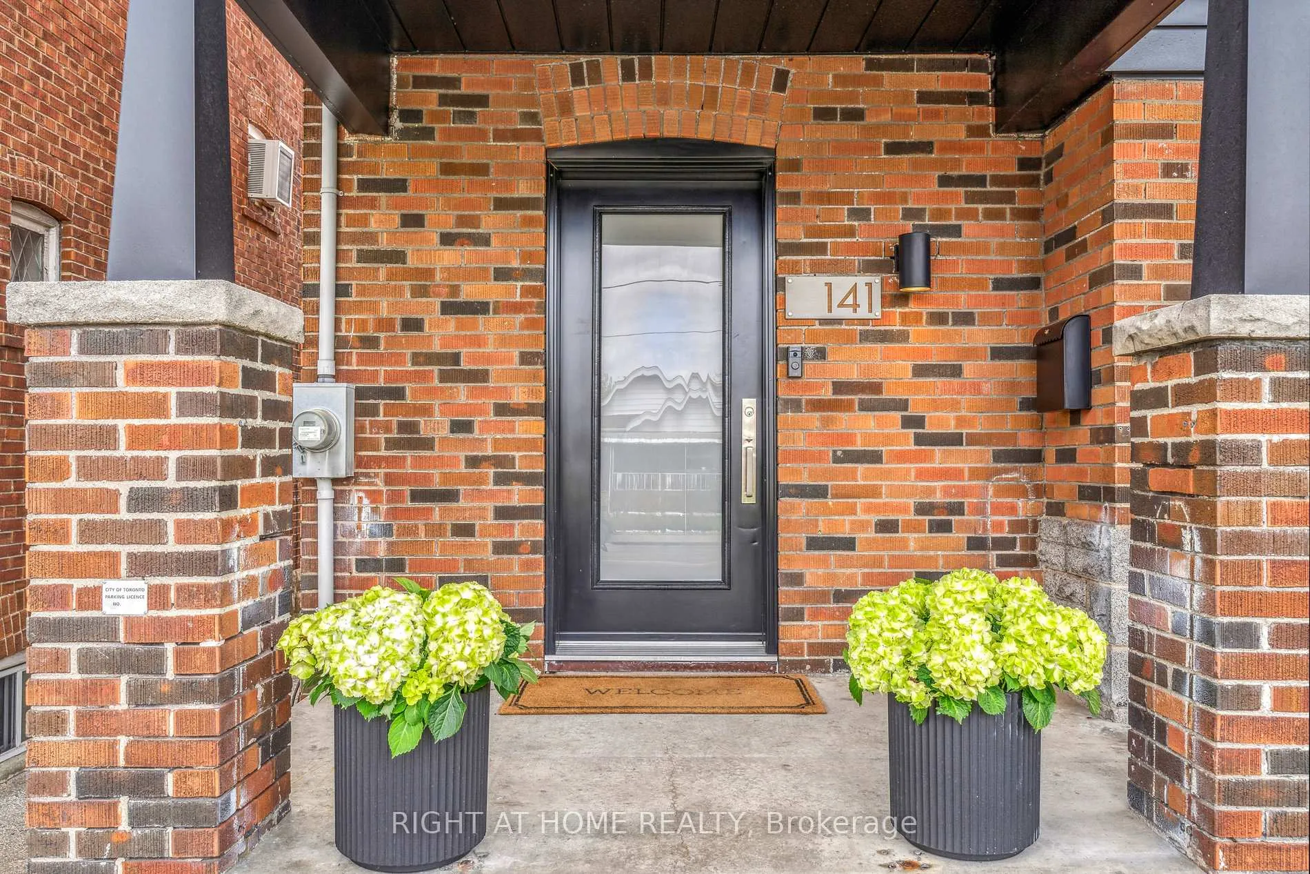 Photo 45 of 141 O'Connor Drive, Toronto, East York — HOMEH