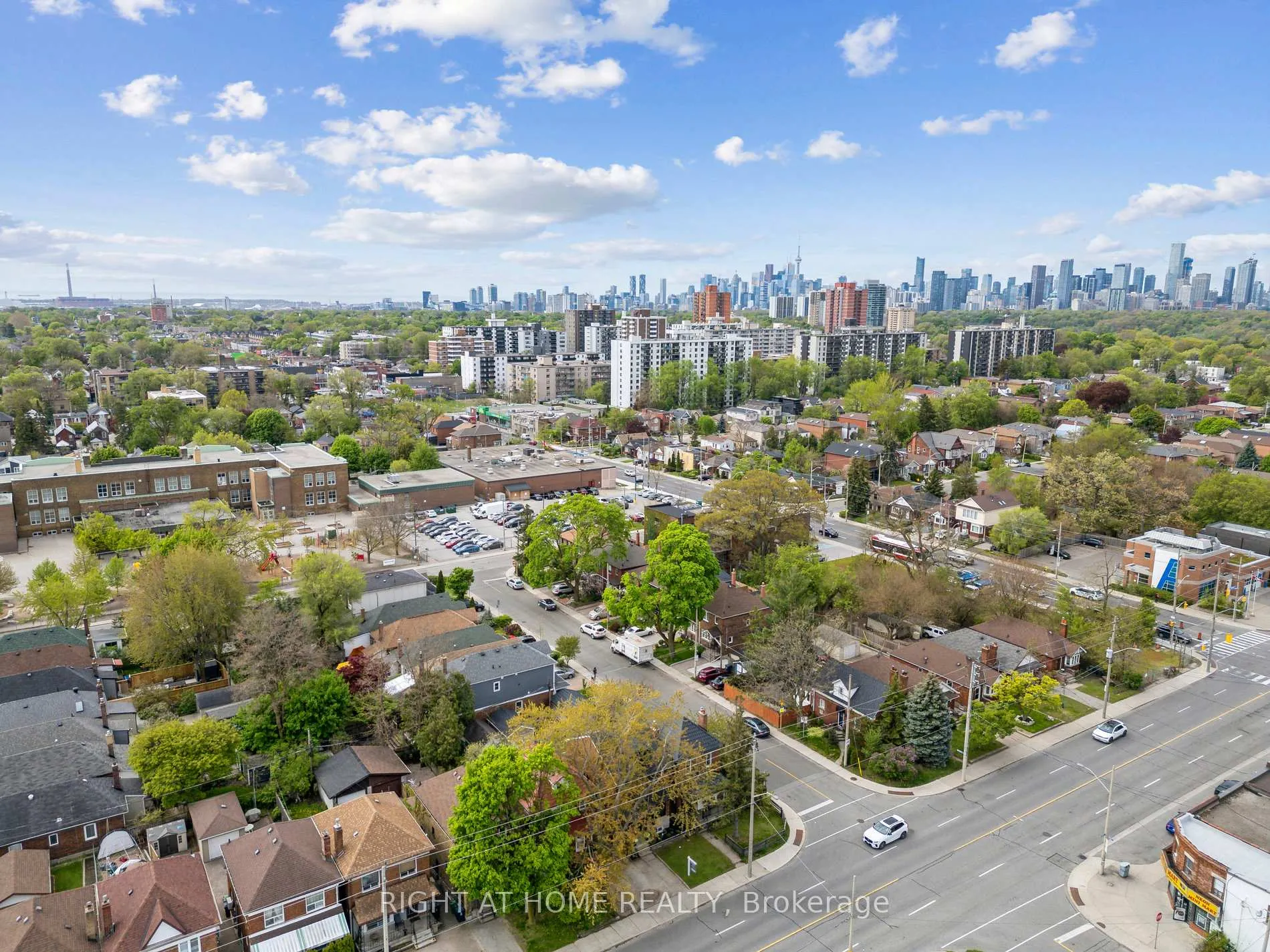 Photo 46 of 141 O'Connor Drive, Toronto, East York — HOMEH