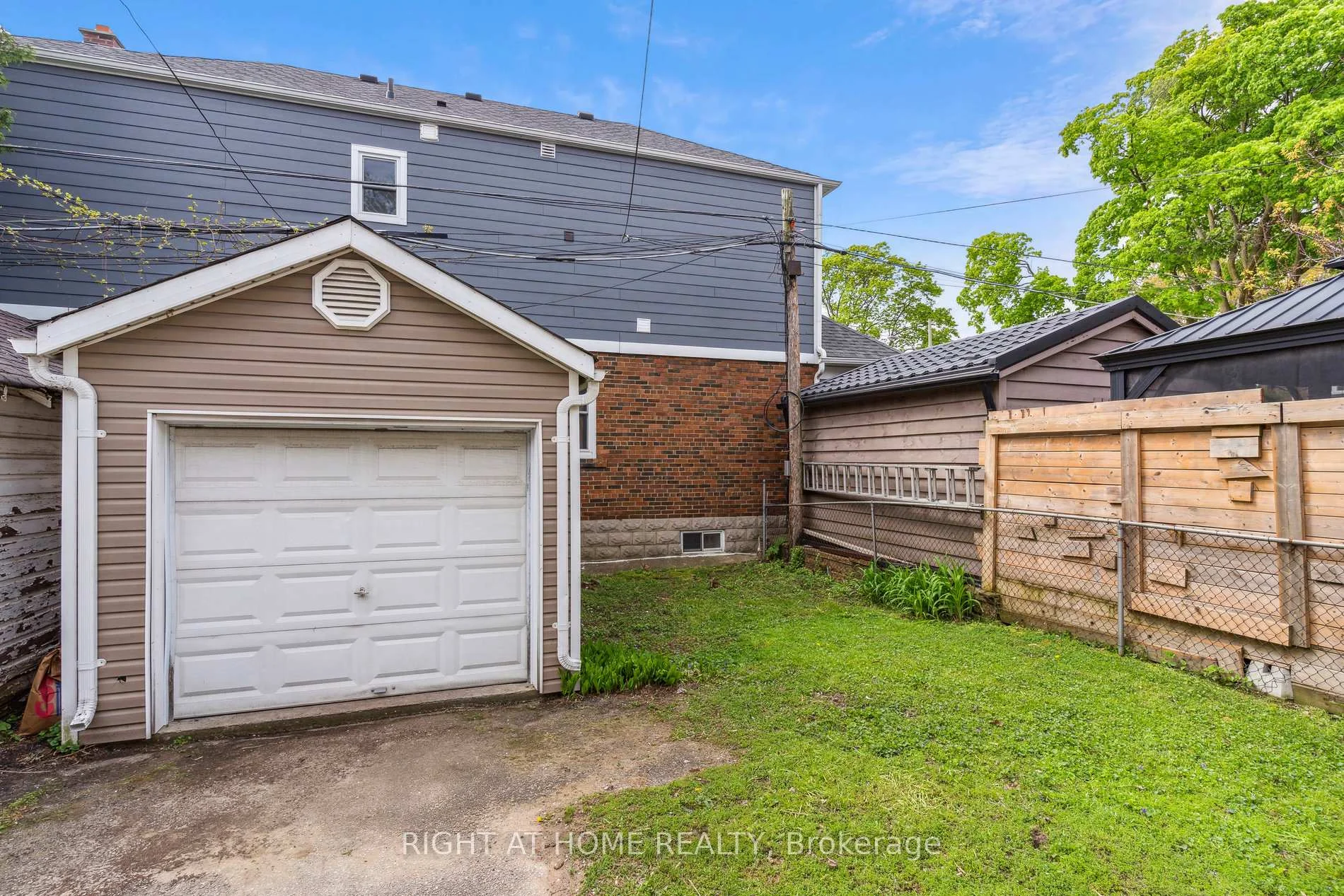Photo 40 of 141 O'Connor Drive, Toronto, East York — HOMEH