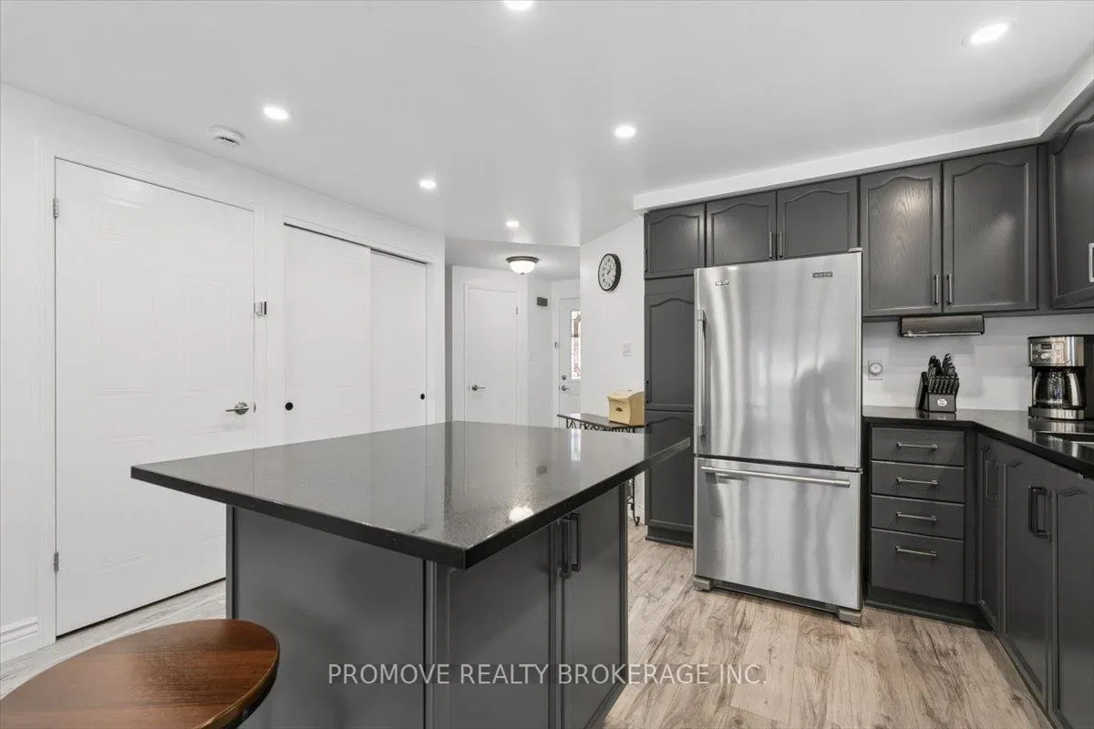 Photo 10 of 256 Tait Crescent, Centre Wellington, Fergus — HOMEH