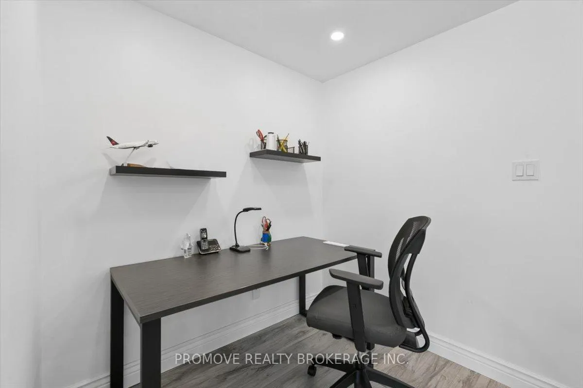 Photo 16 of 256 Tait Crescent, Centre Wellington, Fergus — HOMEH