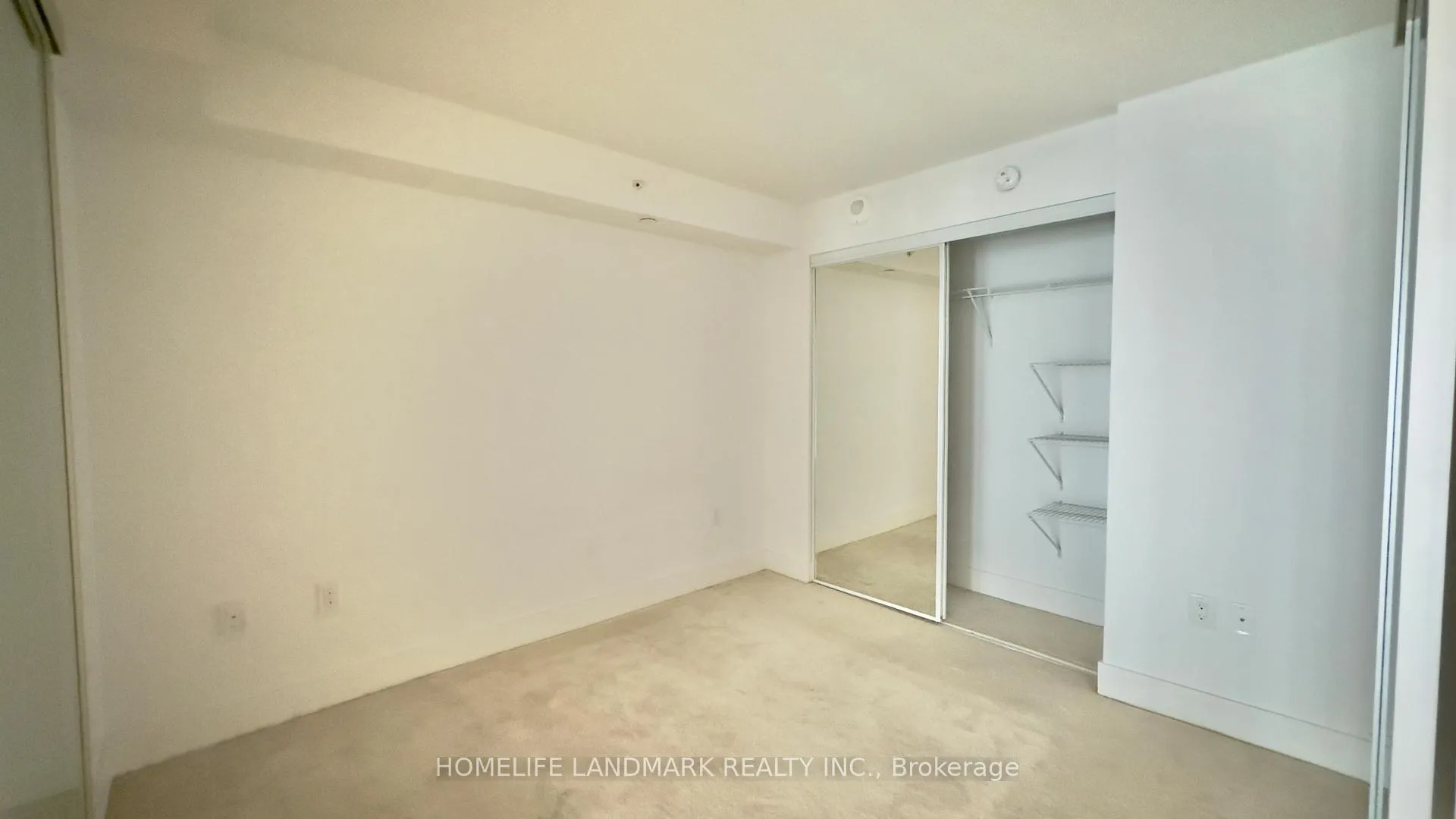 Photo 6 of Unit 621, 955 Bay Street, Toronto, Bay Street Corridor — HOMEH