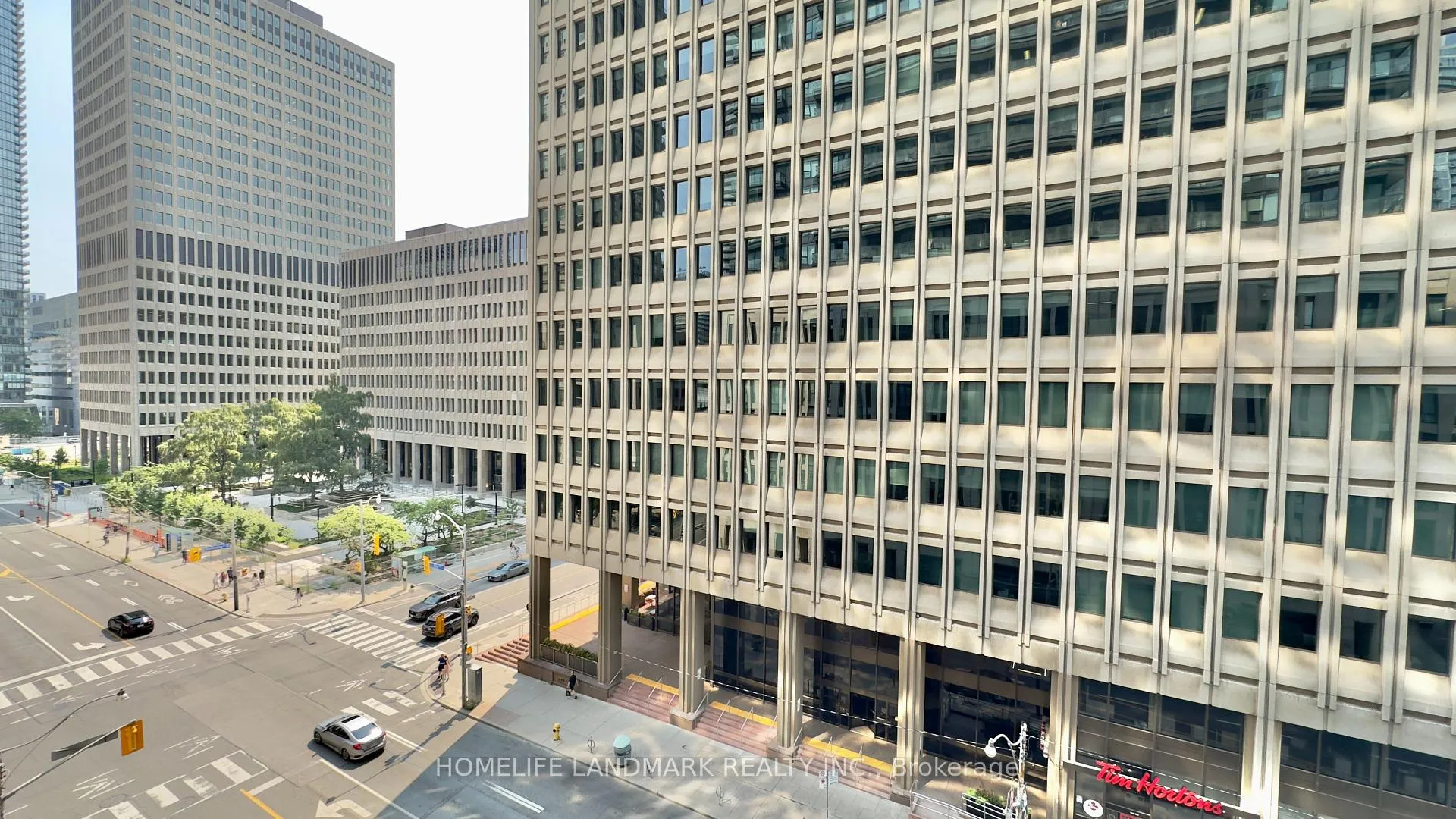 Photo 9 of Unit 621, 955 Bay Street, Toronto, Bay Street Corridor — HOMEH