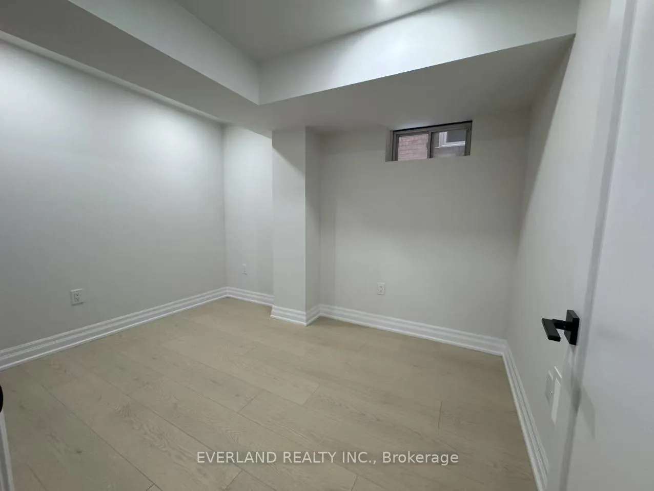 Photo 4 of Unit Bst, 116 Redondo Drive, Vaughan, Beverley Glen — HOMEH