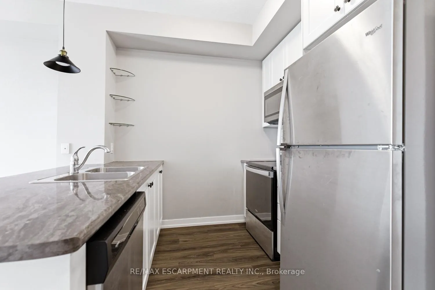 Photo 6 of Unit 1113, 450 Dundas Street E, Hamilton, Waterdown — HOMEH