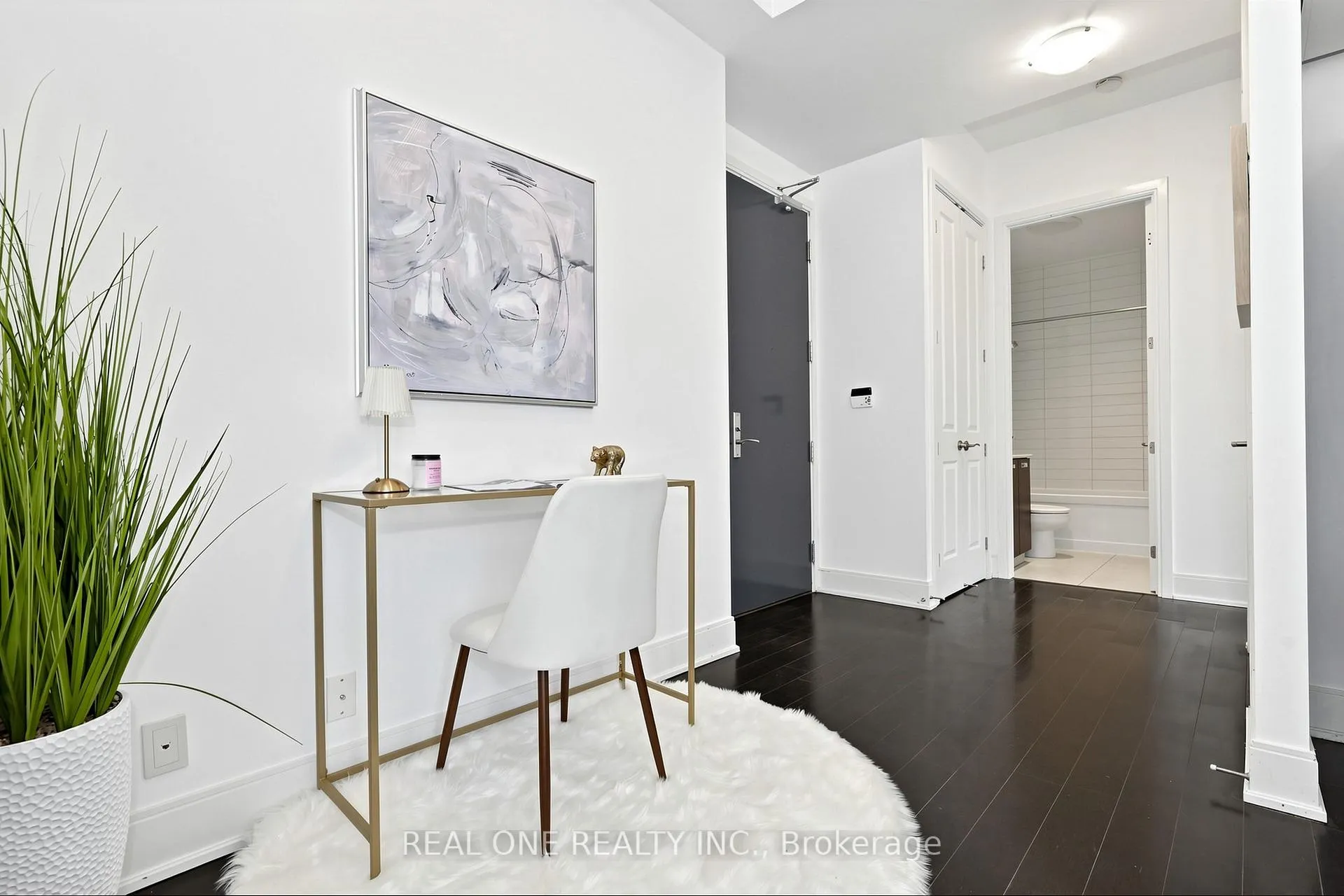 Photo 7 of Unit 1603, 21 Balmuto Street, Toronto, Bay Street Corridor — HOMEH