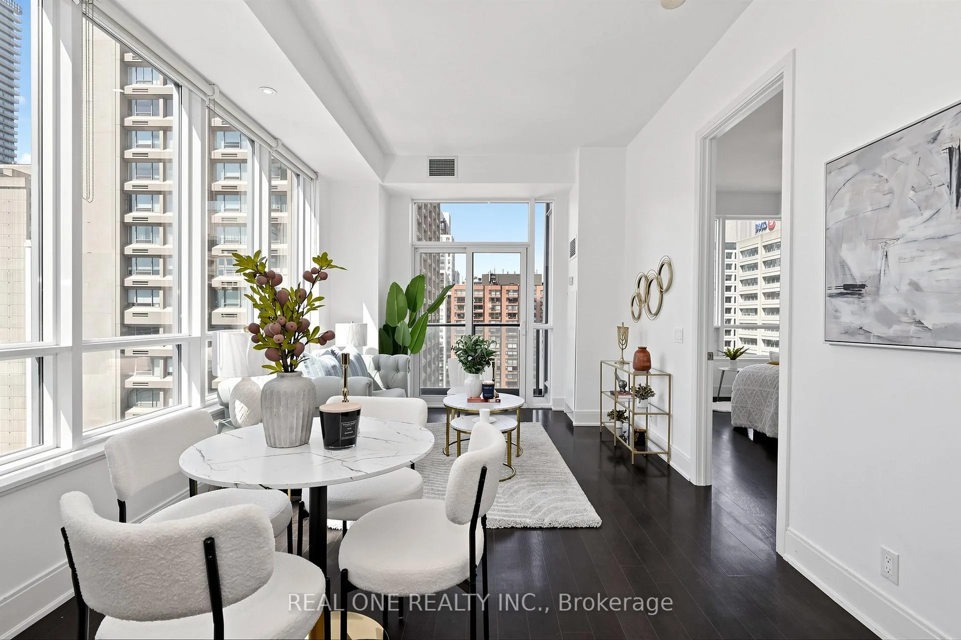 Photo 10 of Unit 1603, 21 Balmuto Street, Toronto, Bay Street Corridor — HOMEH