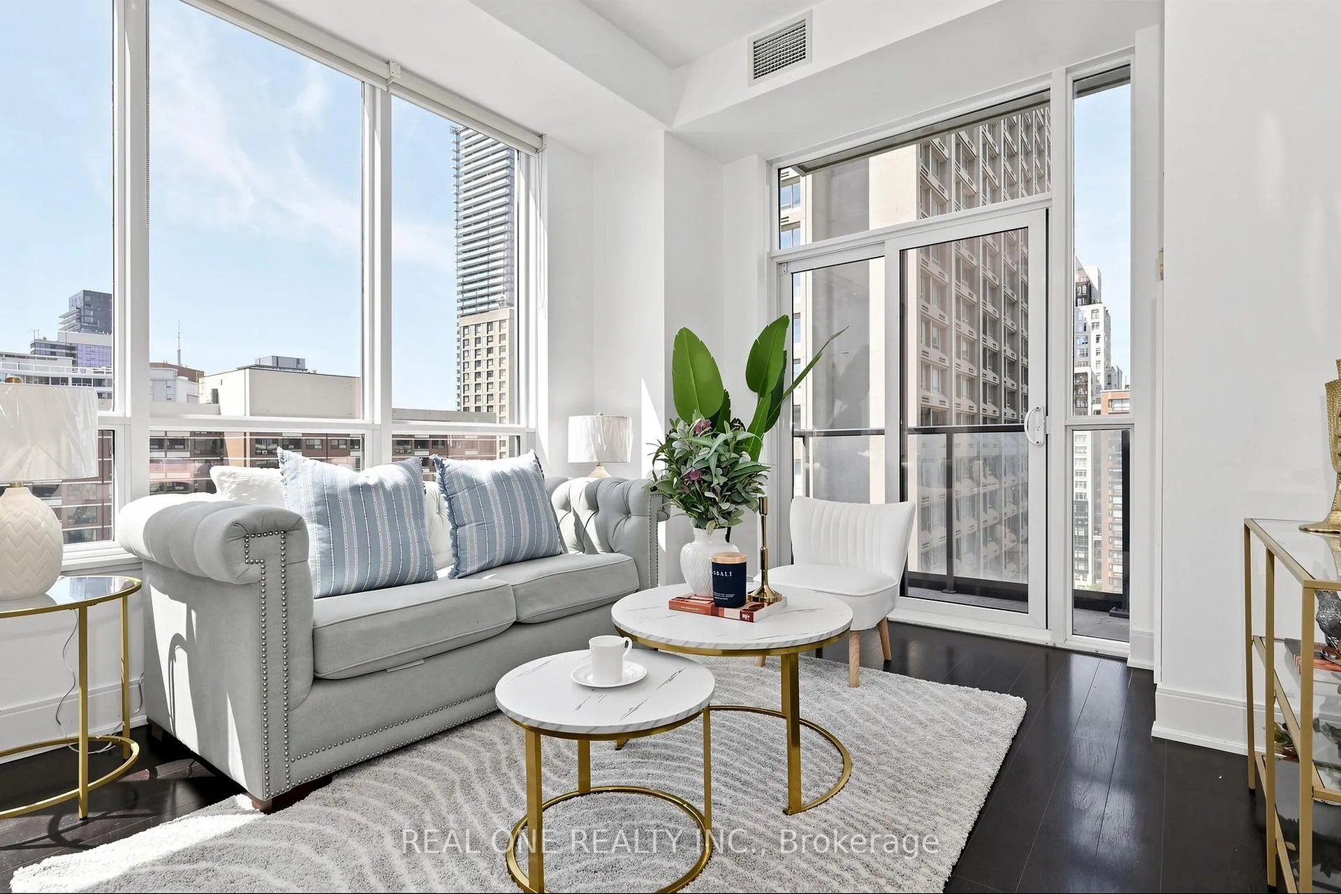 Photo 11 of Unit 1603, 21 Balmuto Street, Toronto, Bay Street Corridor — HOMEH