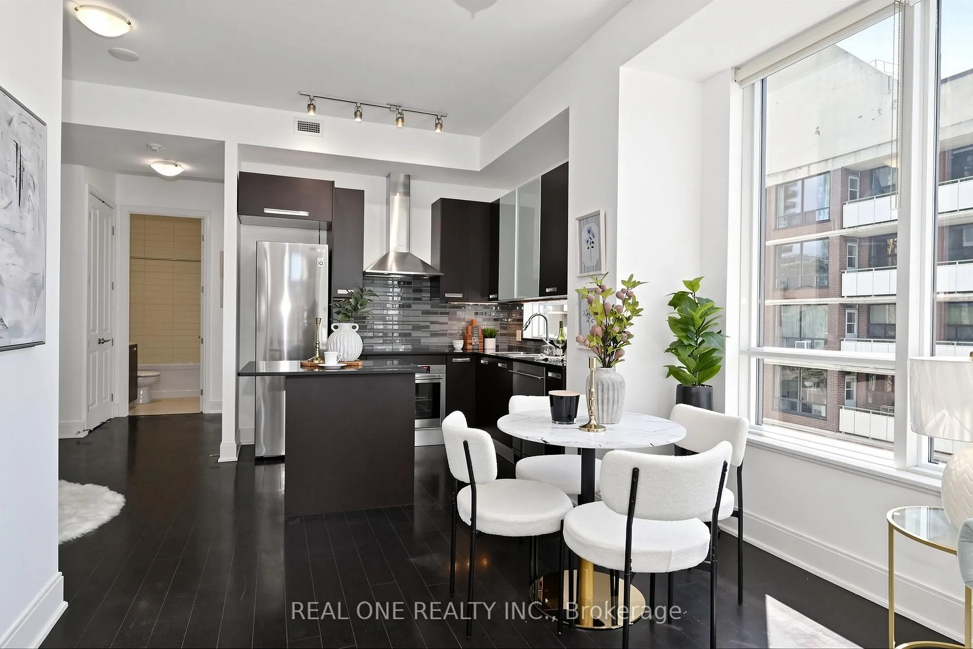 Photo 16 of Unit 1603, 21 Balmuto Street, Toronto, Bay Street Corridor — HOMEH