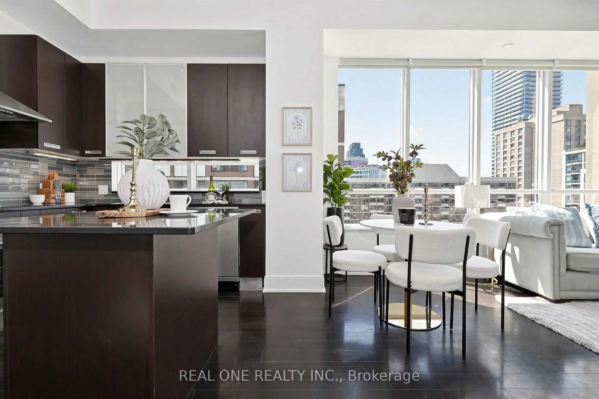 Photo 18 of Unit 1603, 21 Balmuto Street, Toronto, Bay Street Corridor — HOMEH