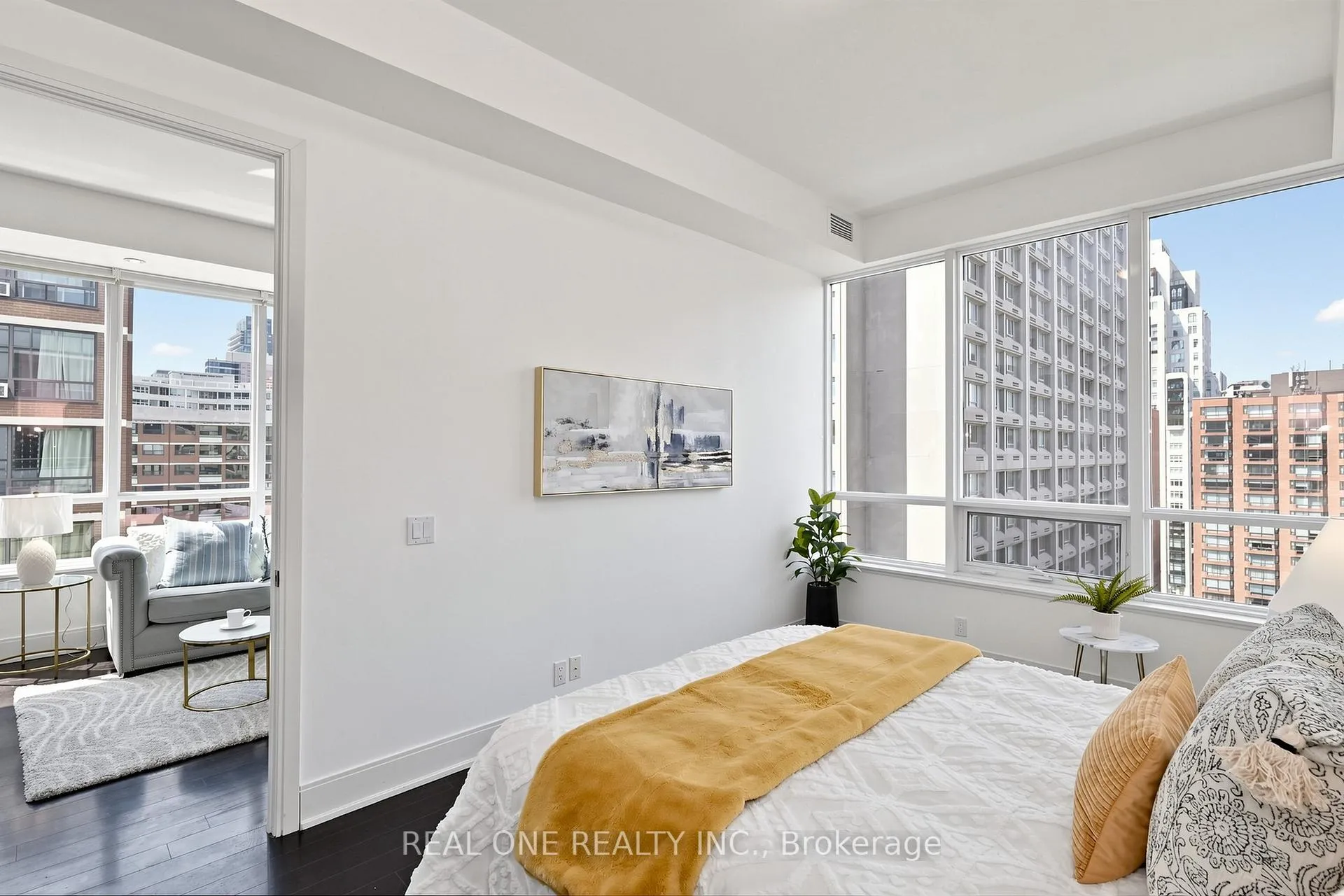 Photo 28 of Unit 1603, 21 Balmuto Street, Toronto, Bay Street Corridor — HOMEH