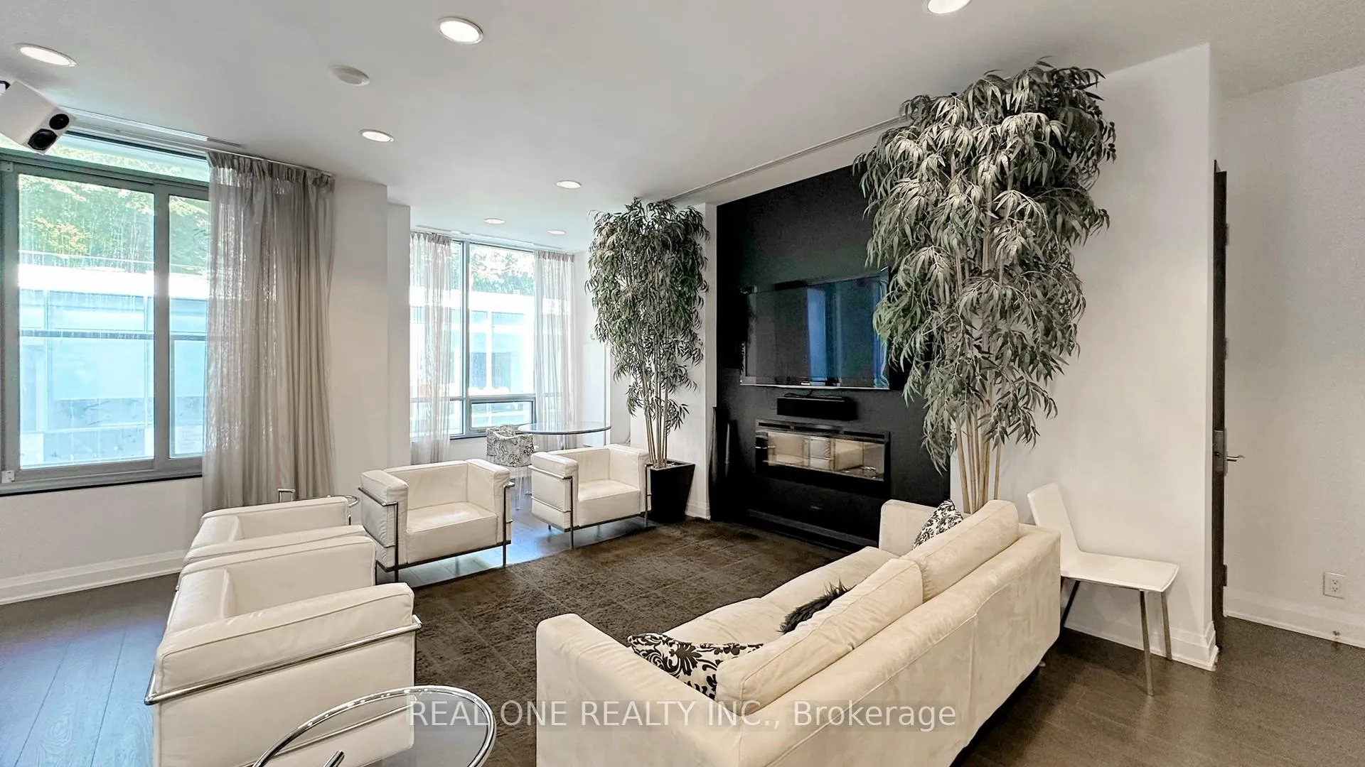 Photo 44 of Unit 1603, 21 Balmuto Street, Toronto, Bay Street Corridor — HOMEH